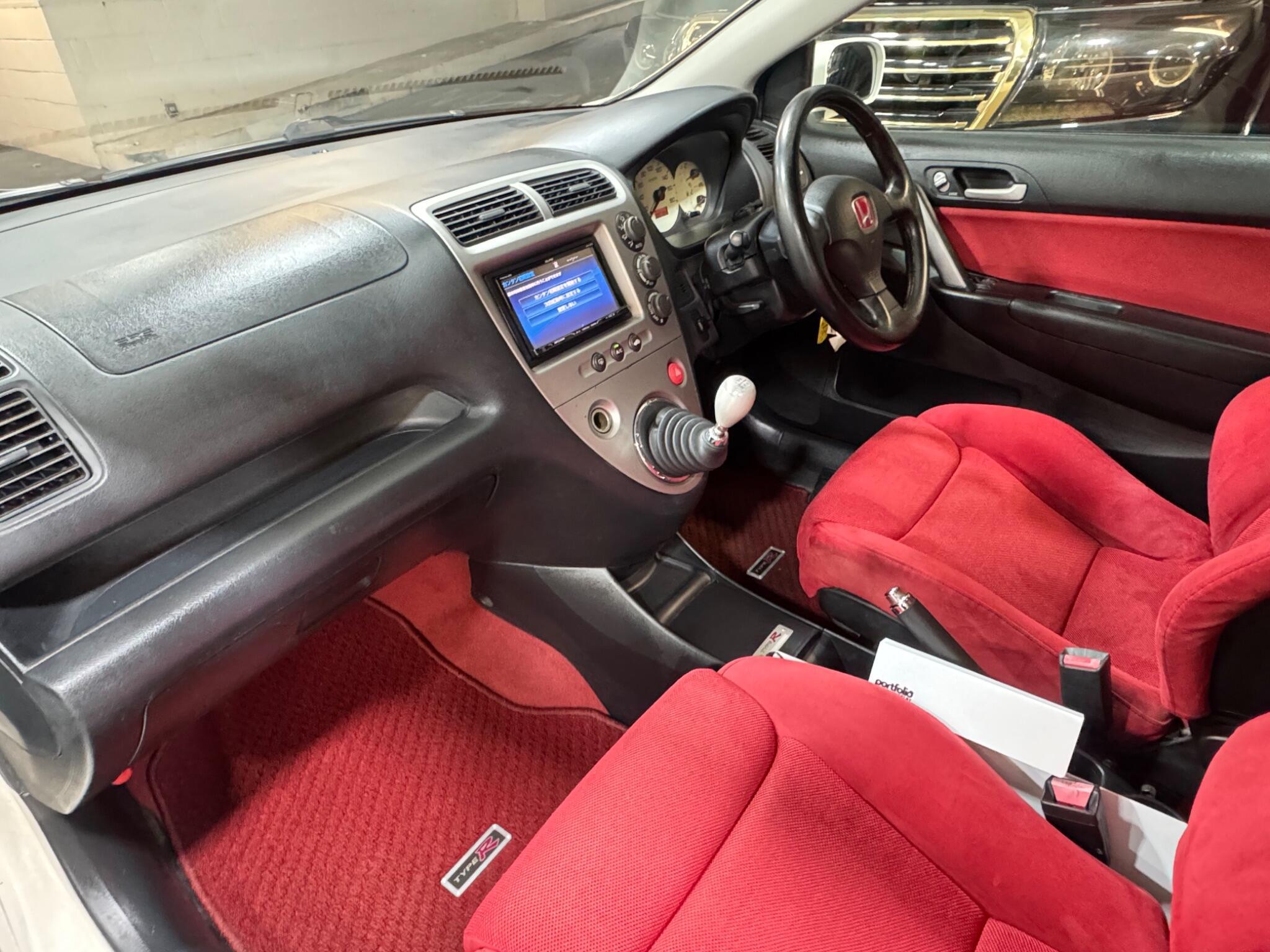 Honda Civic - Image 11