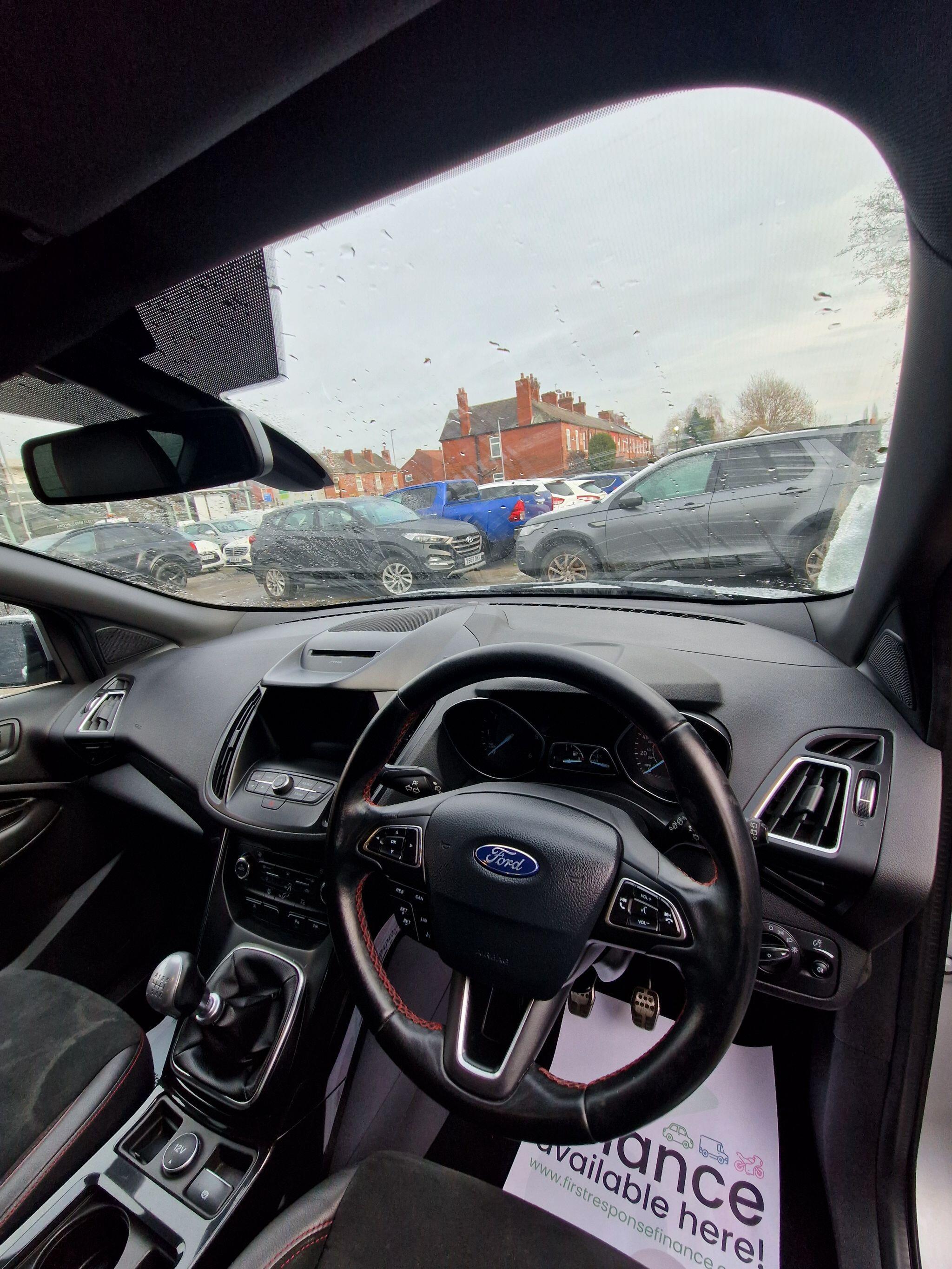 Ford Kuga - Image 29