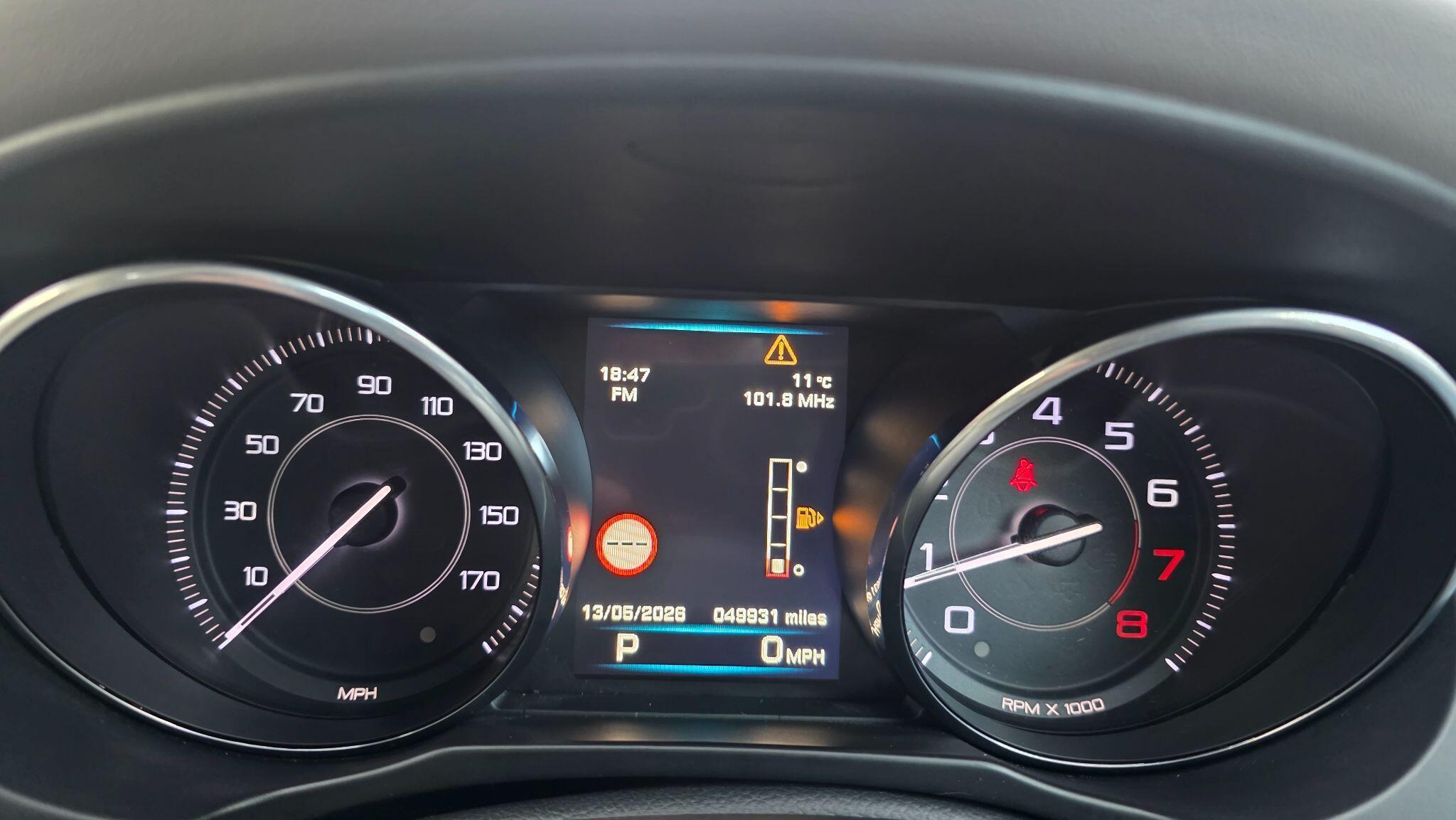 Jaguar XE - Image 29