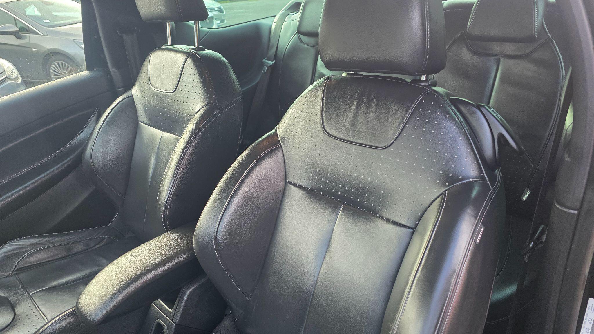 DS AUTOMOBILES DS 3 - Image 32