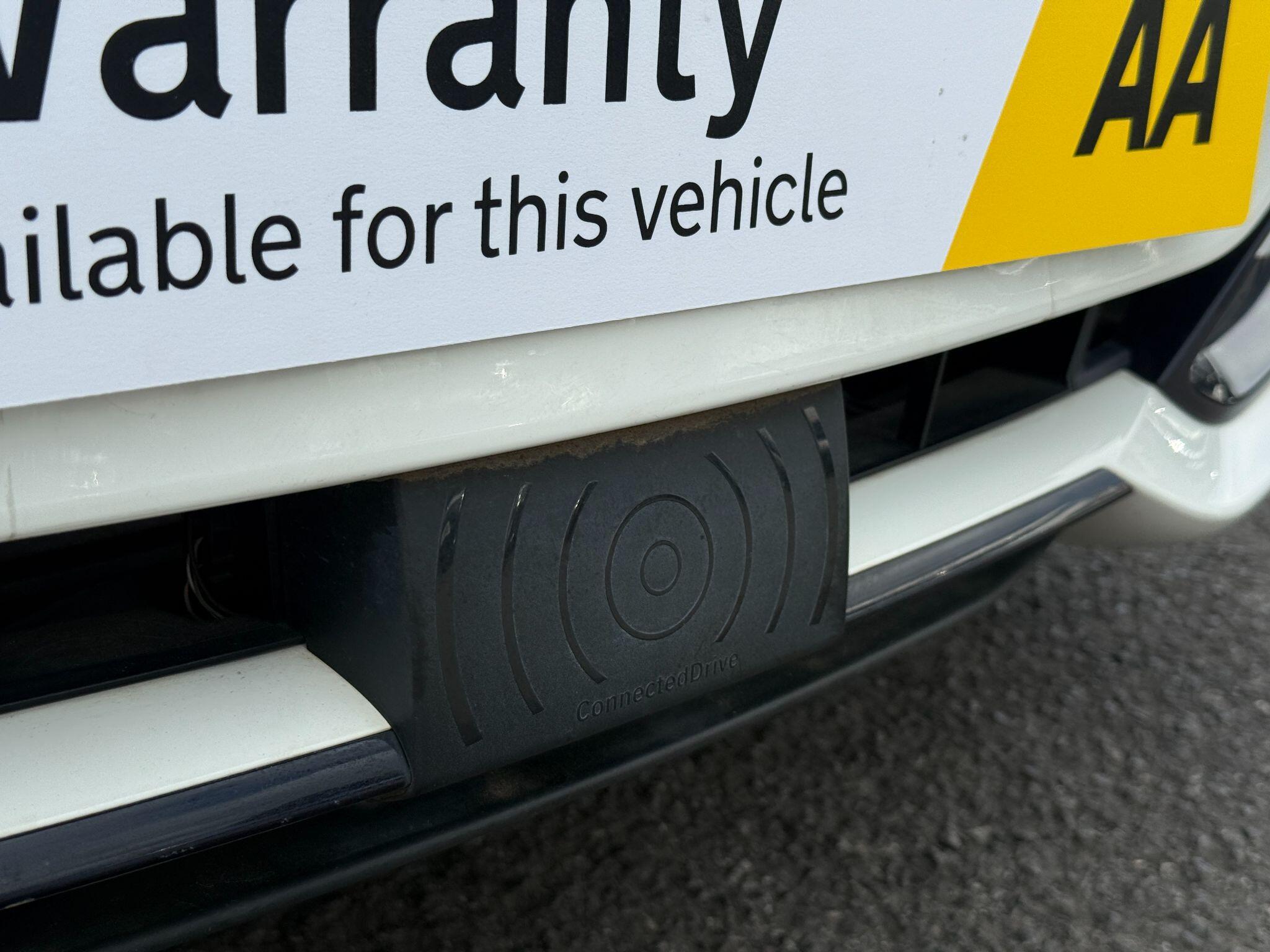 BMW 3 Series - Image 12