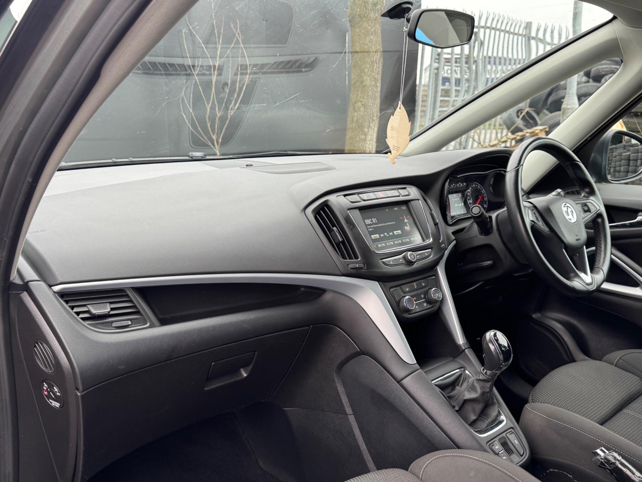Vauxhall Zafira Tourer - Image 30