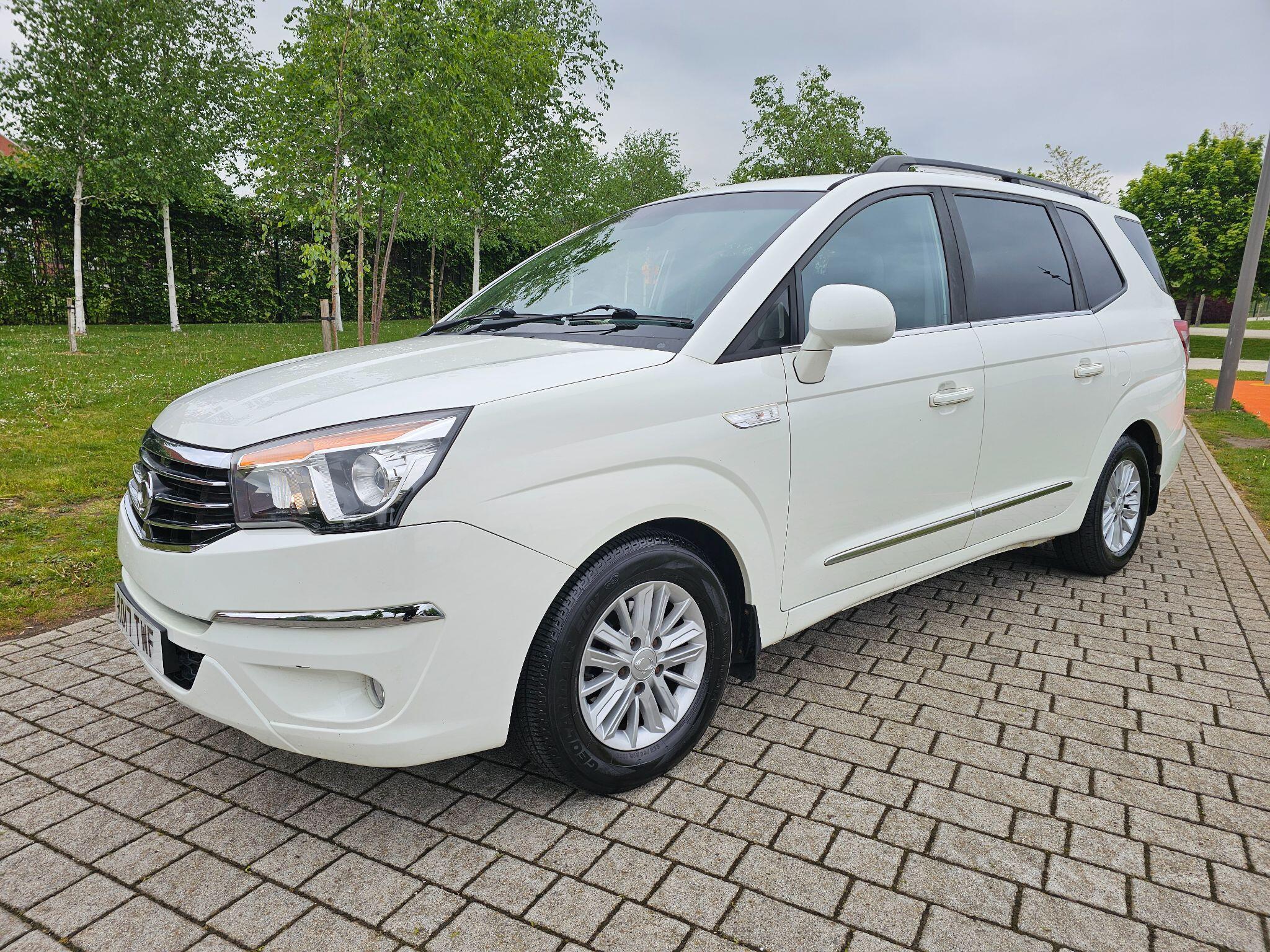 Ssangyong Turismo - Image 38