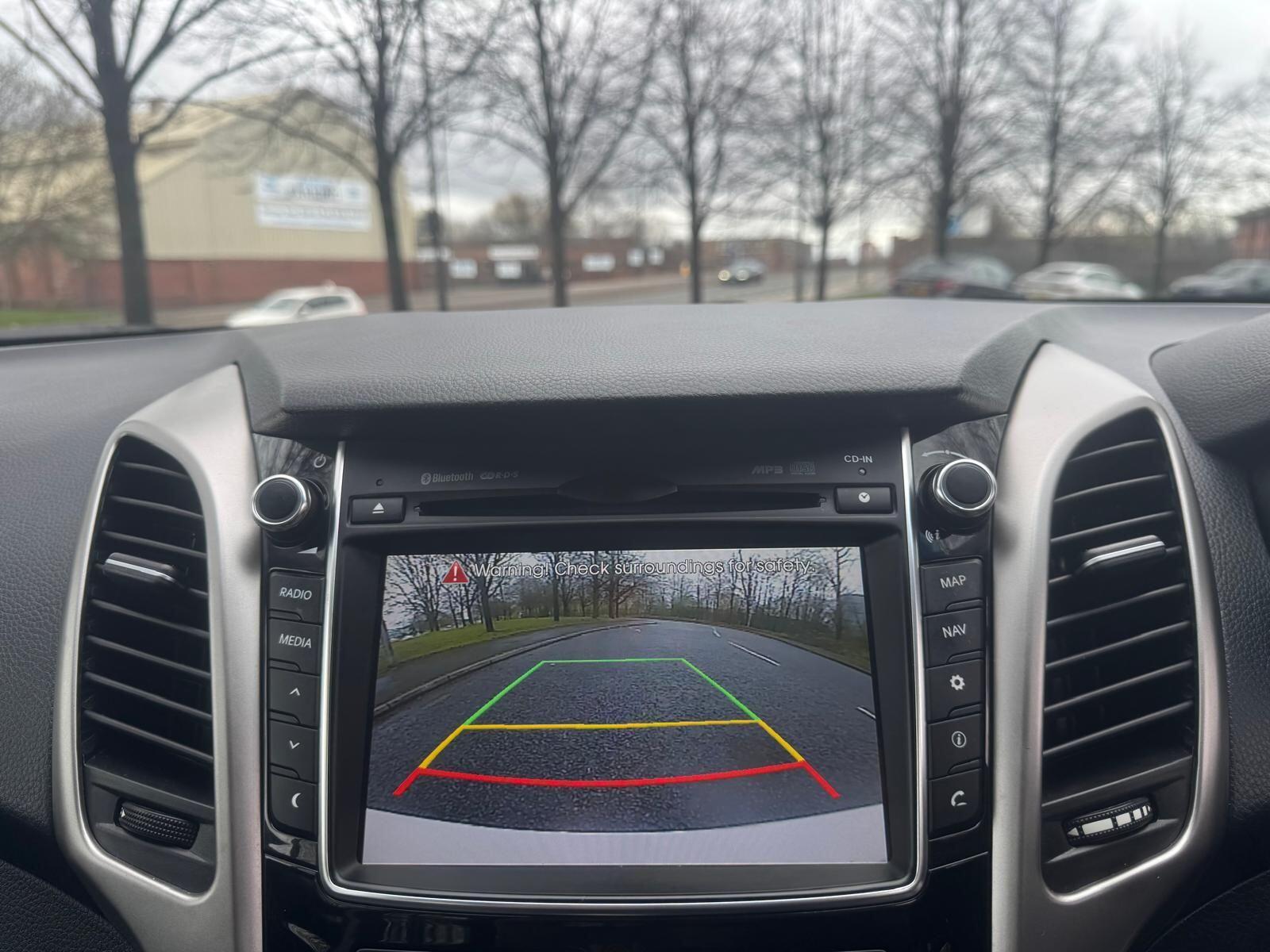 Hyundai i30 - Image 38