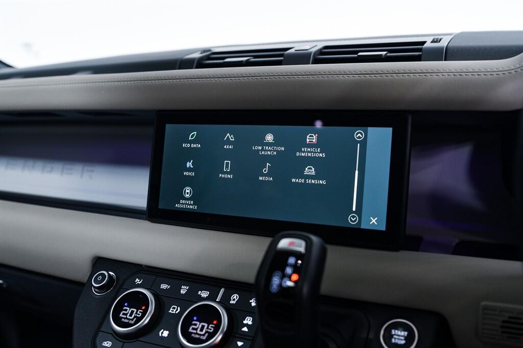 Land Rover Defender 110 - Image 20