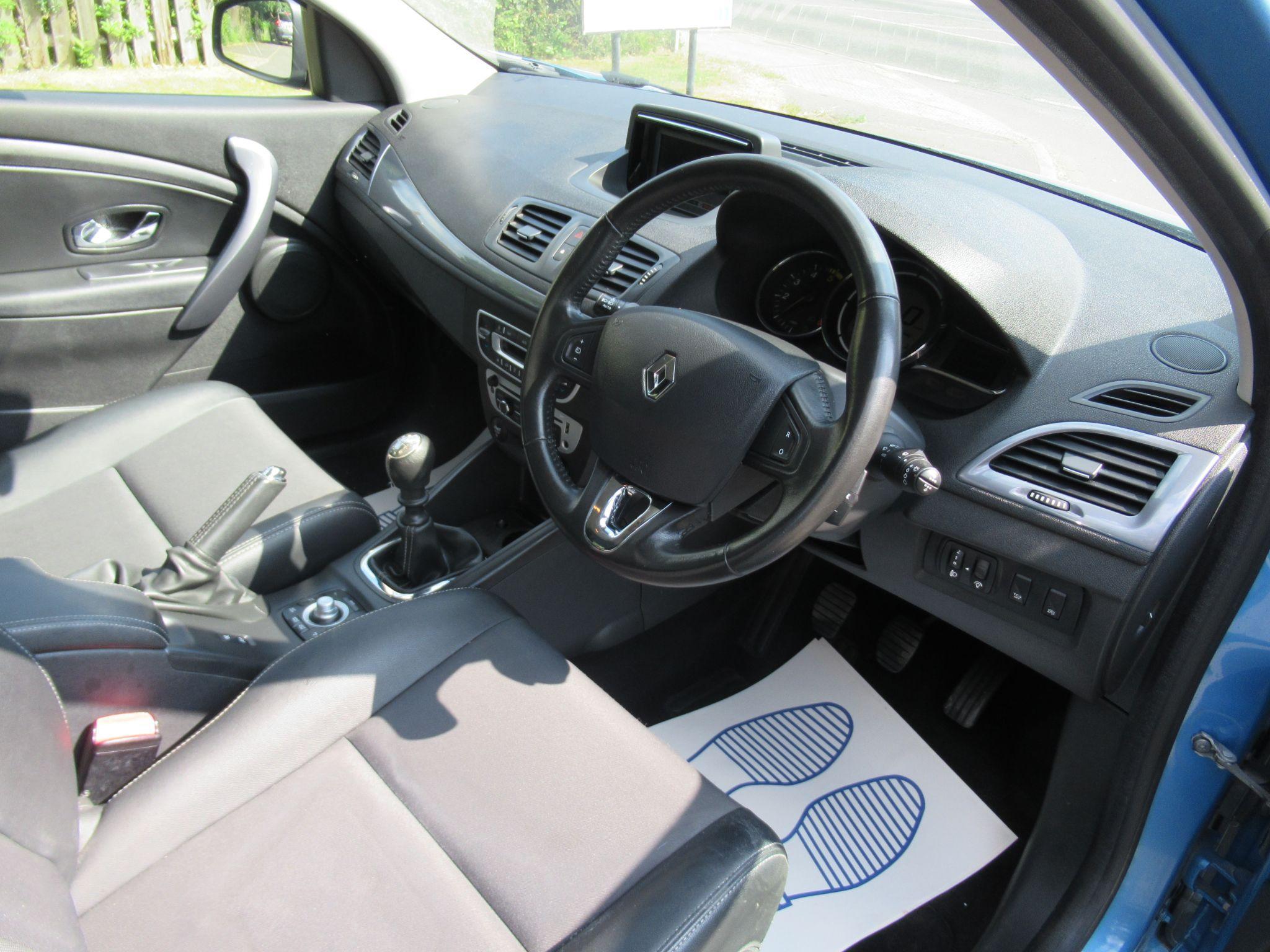 Renault Megane - Image 20