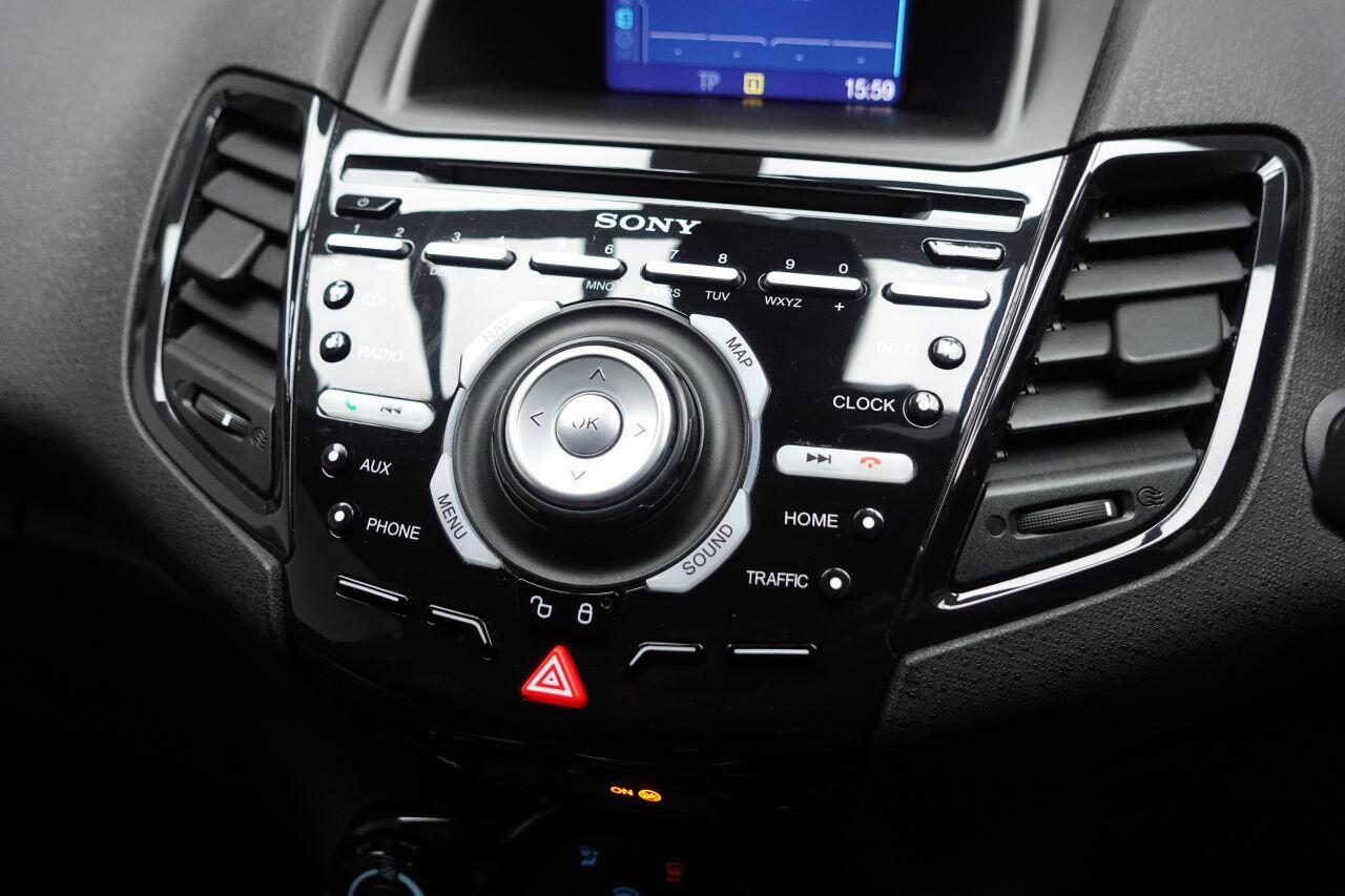 Ford Fiesta - Image 38