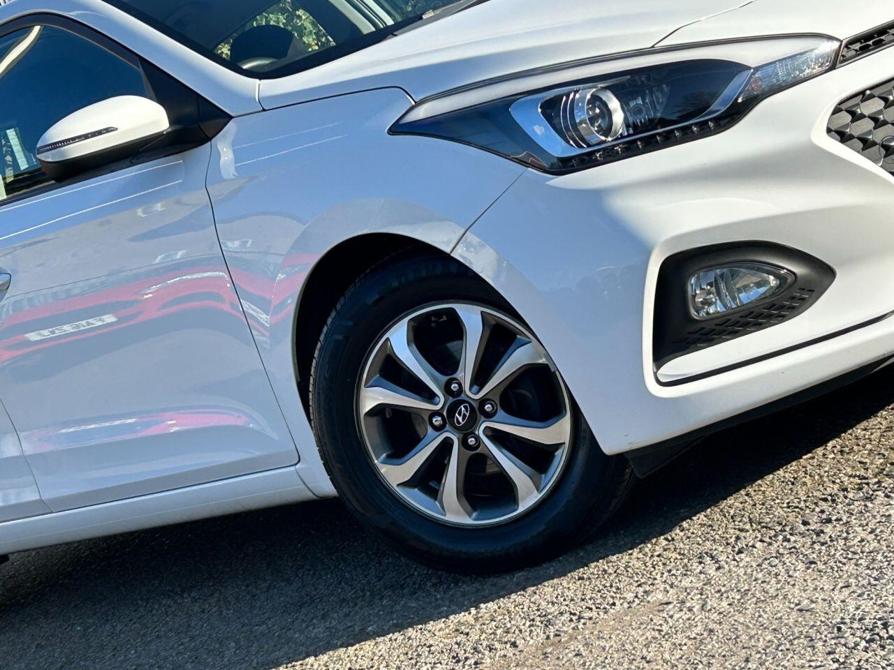 Hyundai i20 - Image 16