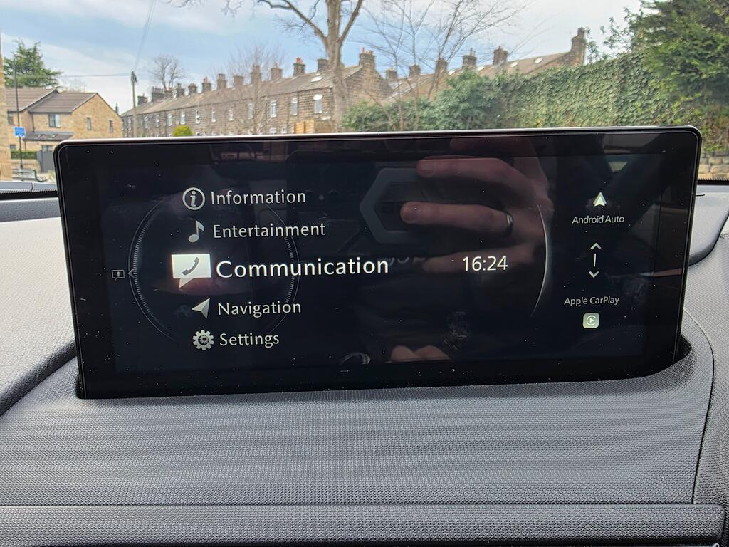 Mazda MX-5 RF - Image 30