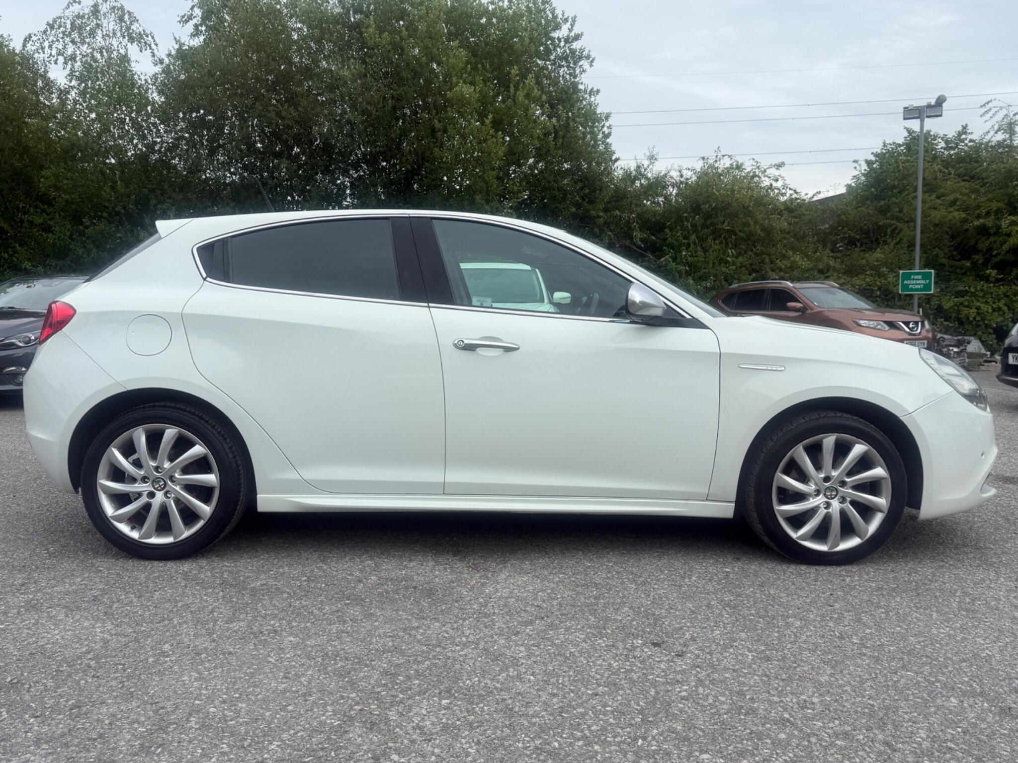Alfa Romeo Giulietta - Image 5