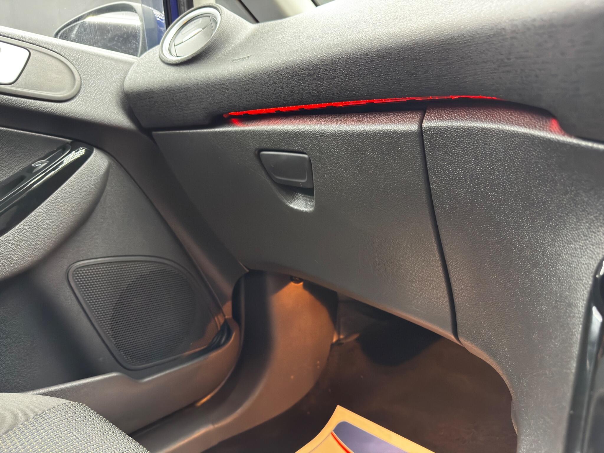 Ford Fiesta - Image 33