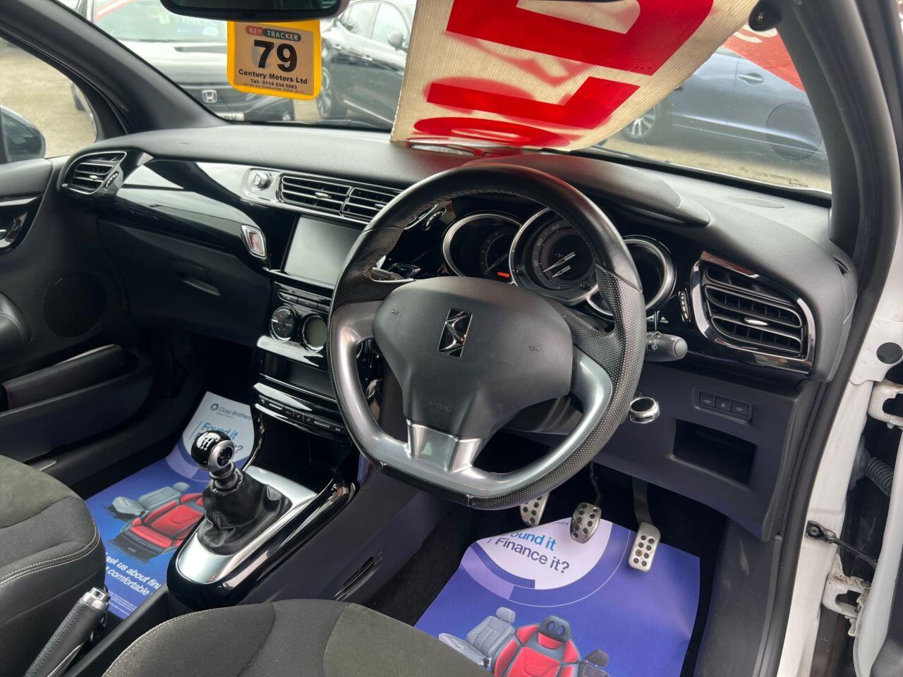 DS AUTOMOBILES DS 3 - Image 14