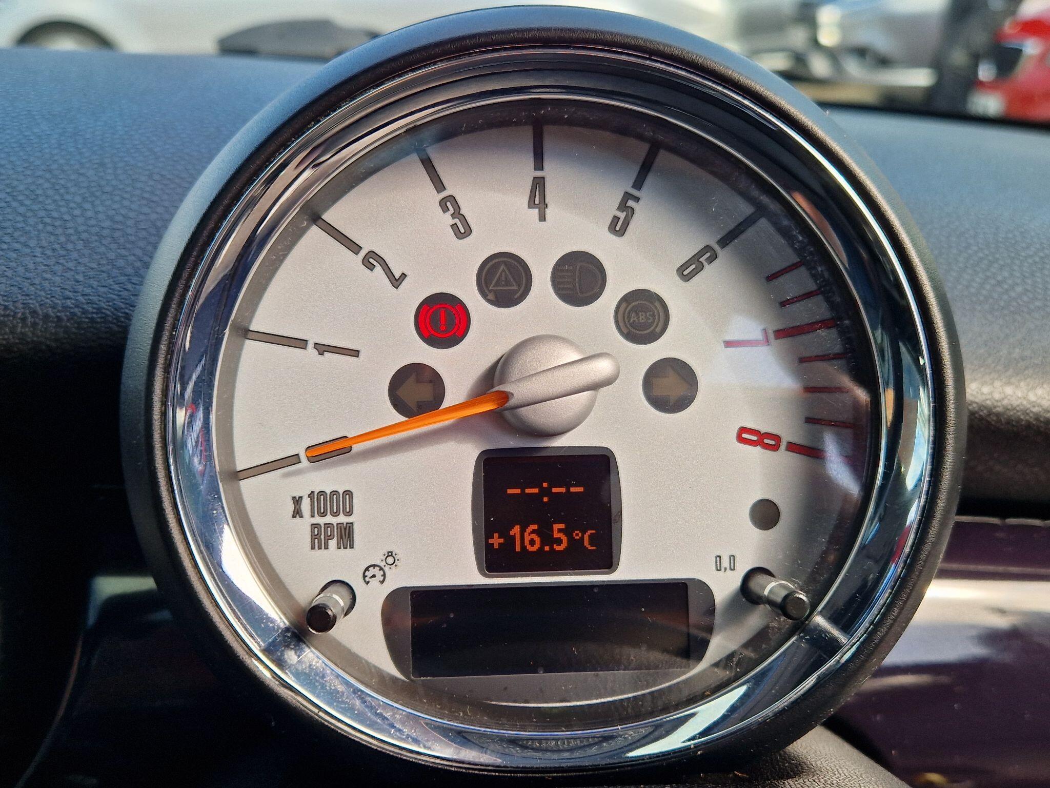 MINI Hatch - Image 43