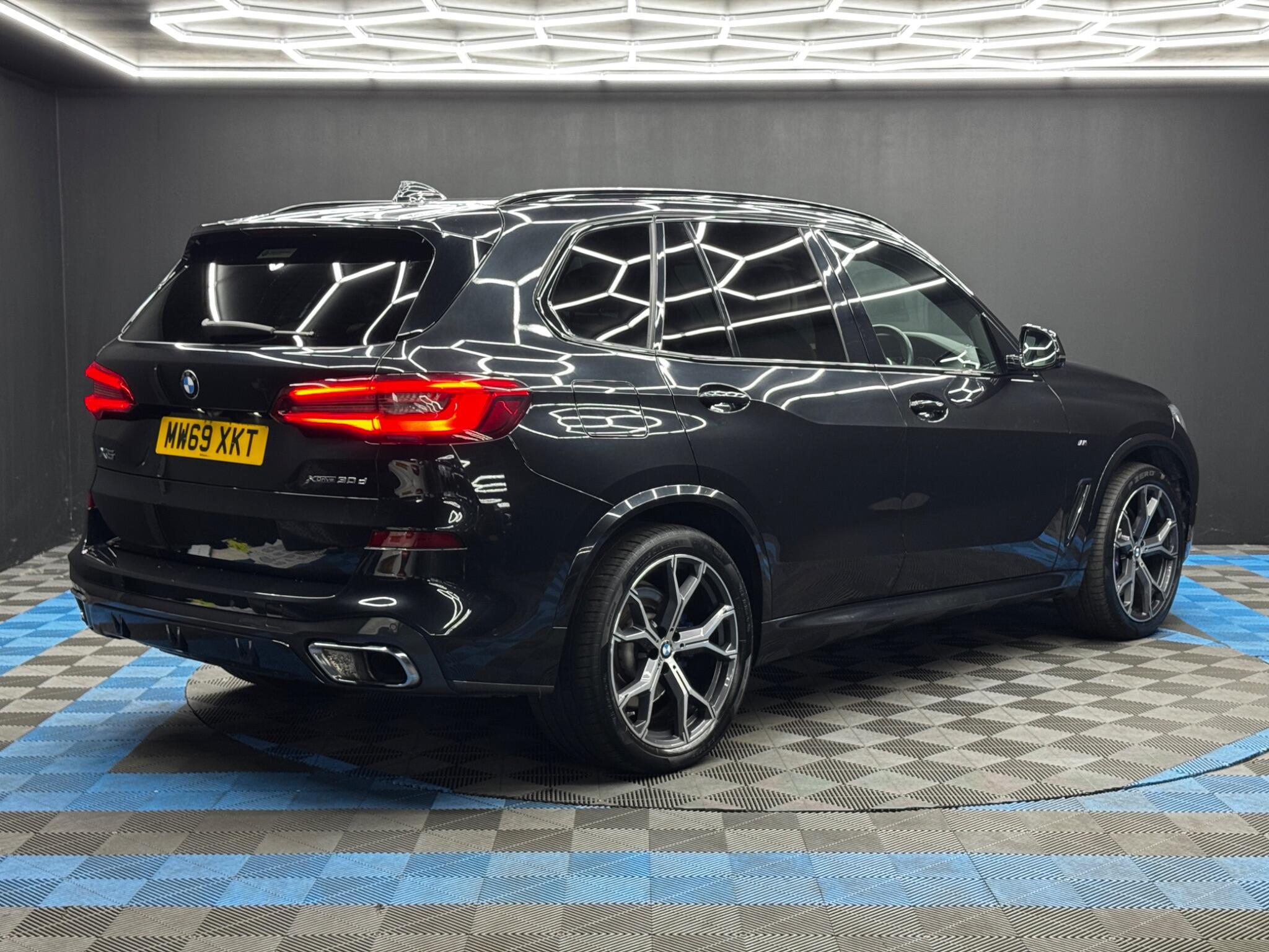 BMW X5 - Image 5