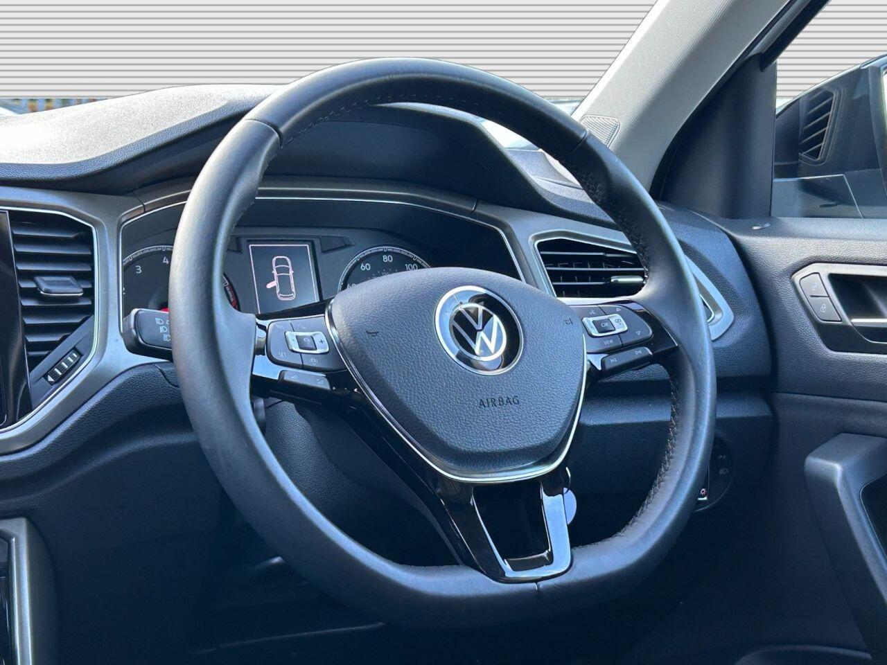 Volkswagen T-Roc - Image 15