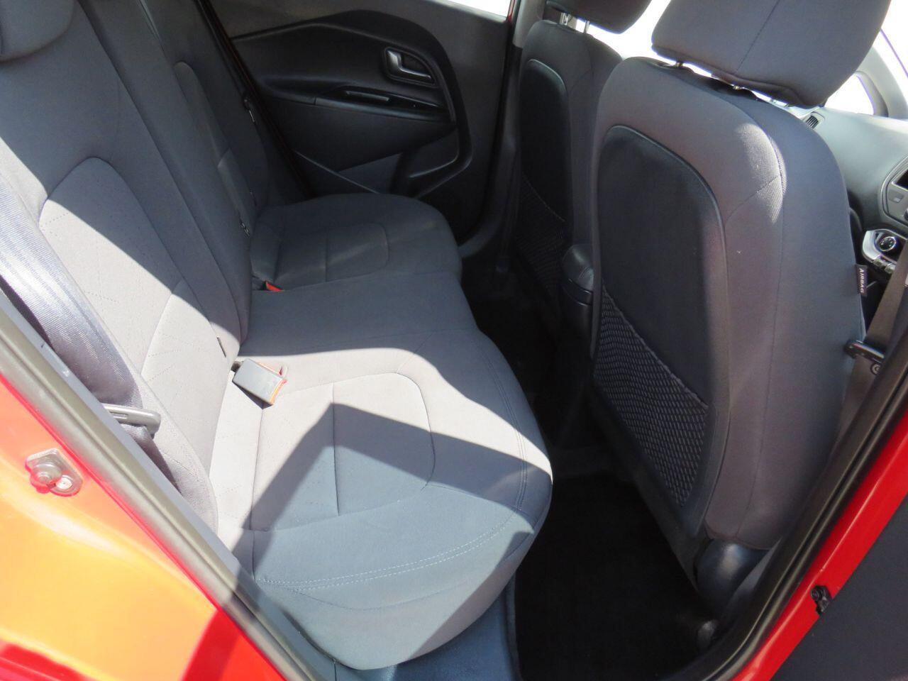Kia Rio - Image 8