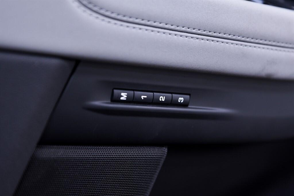 Land Rover Range Rover Evoque - Image 24