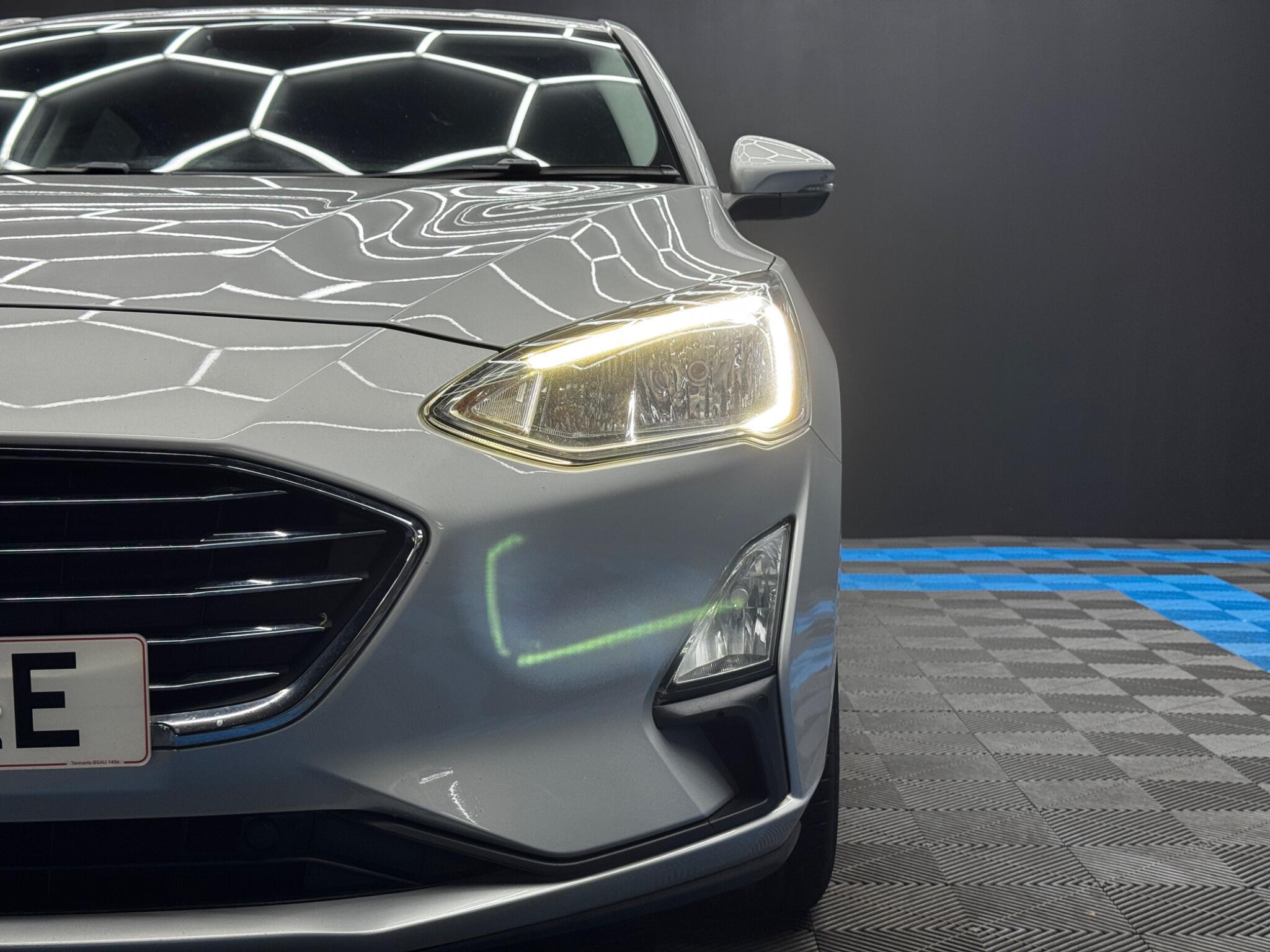 Ford Focus - Image 47