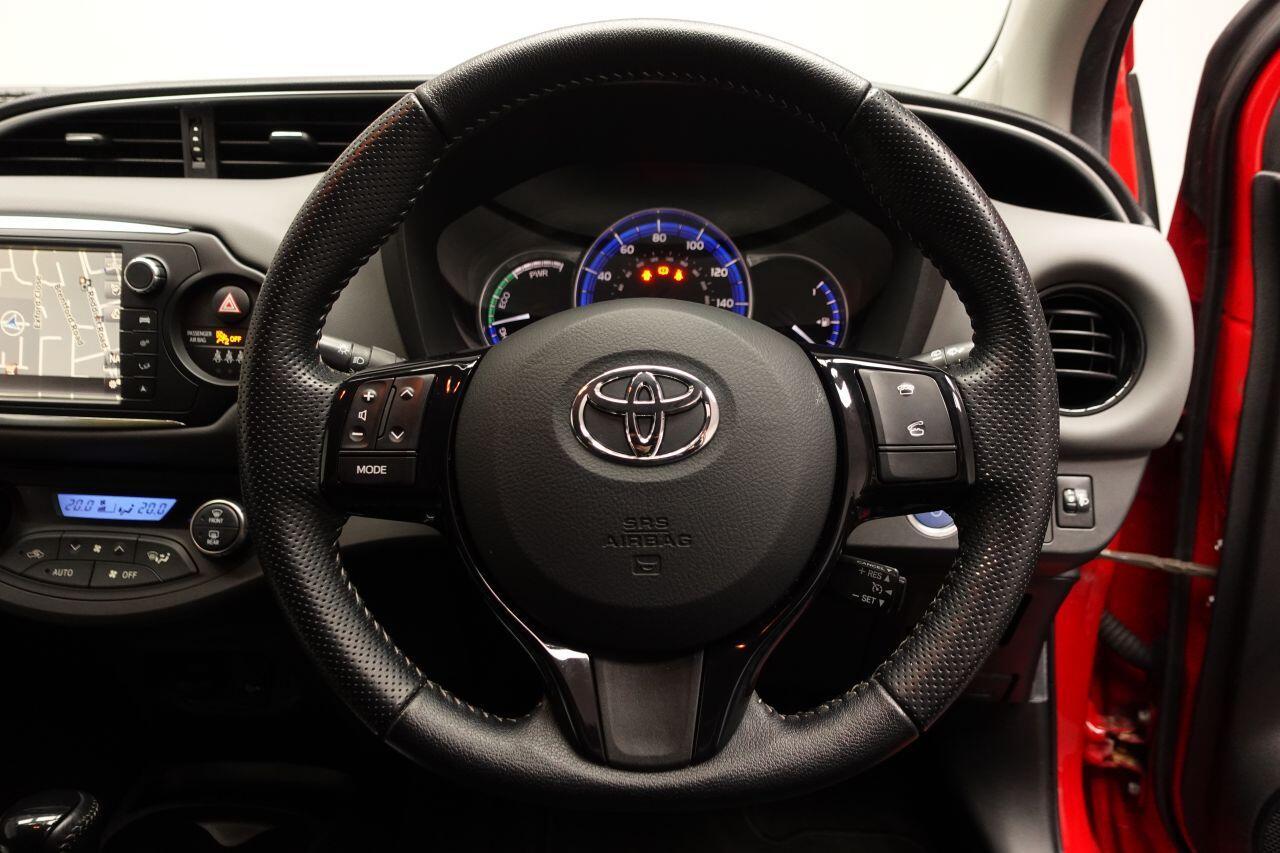 Toyota Yaris - Image 26