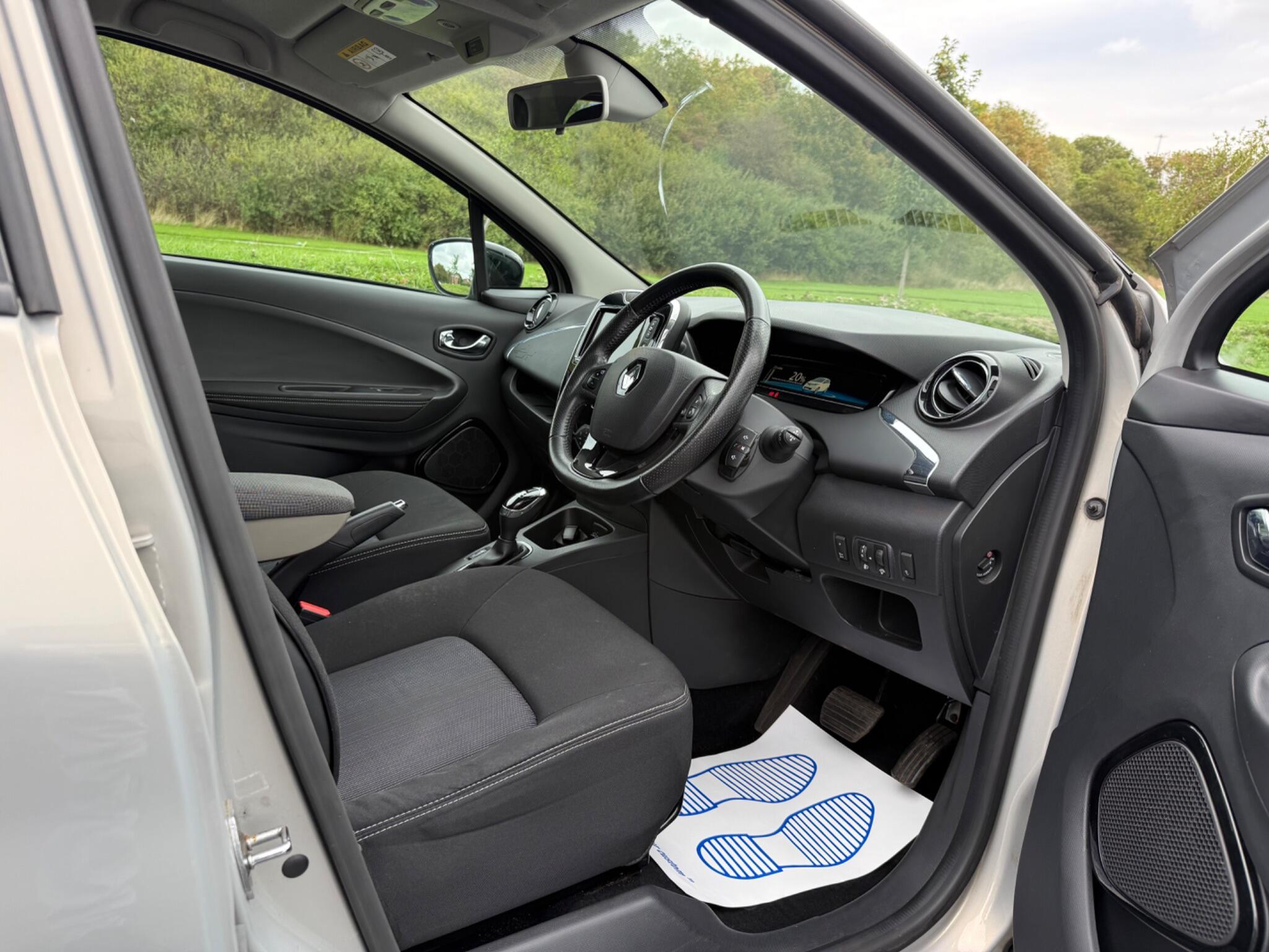 Renault Zoe - Image 9