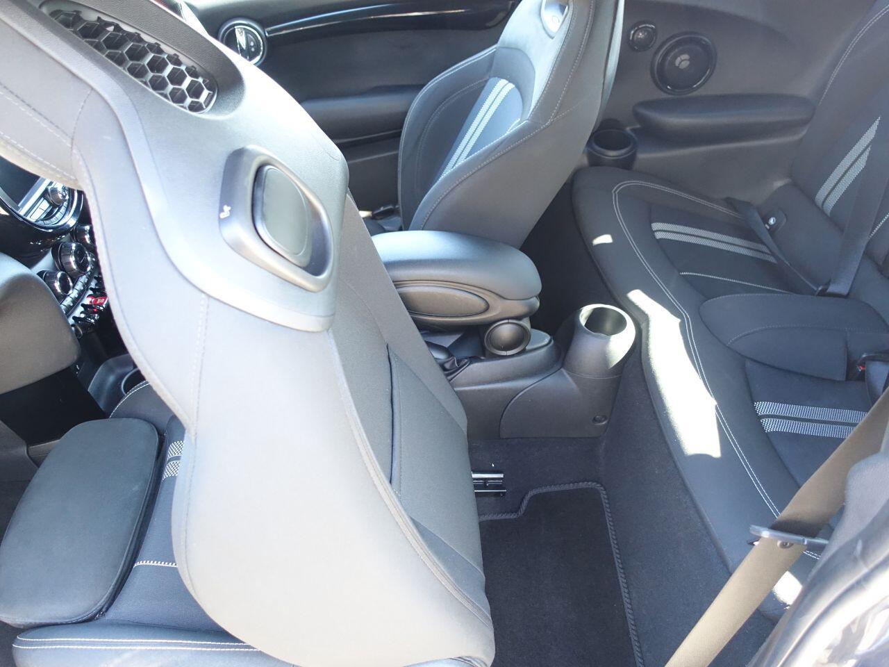 MINI Hatch - Image 15