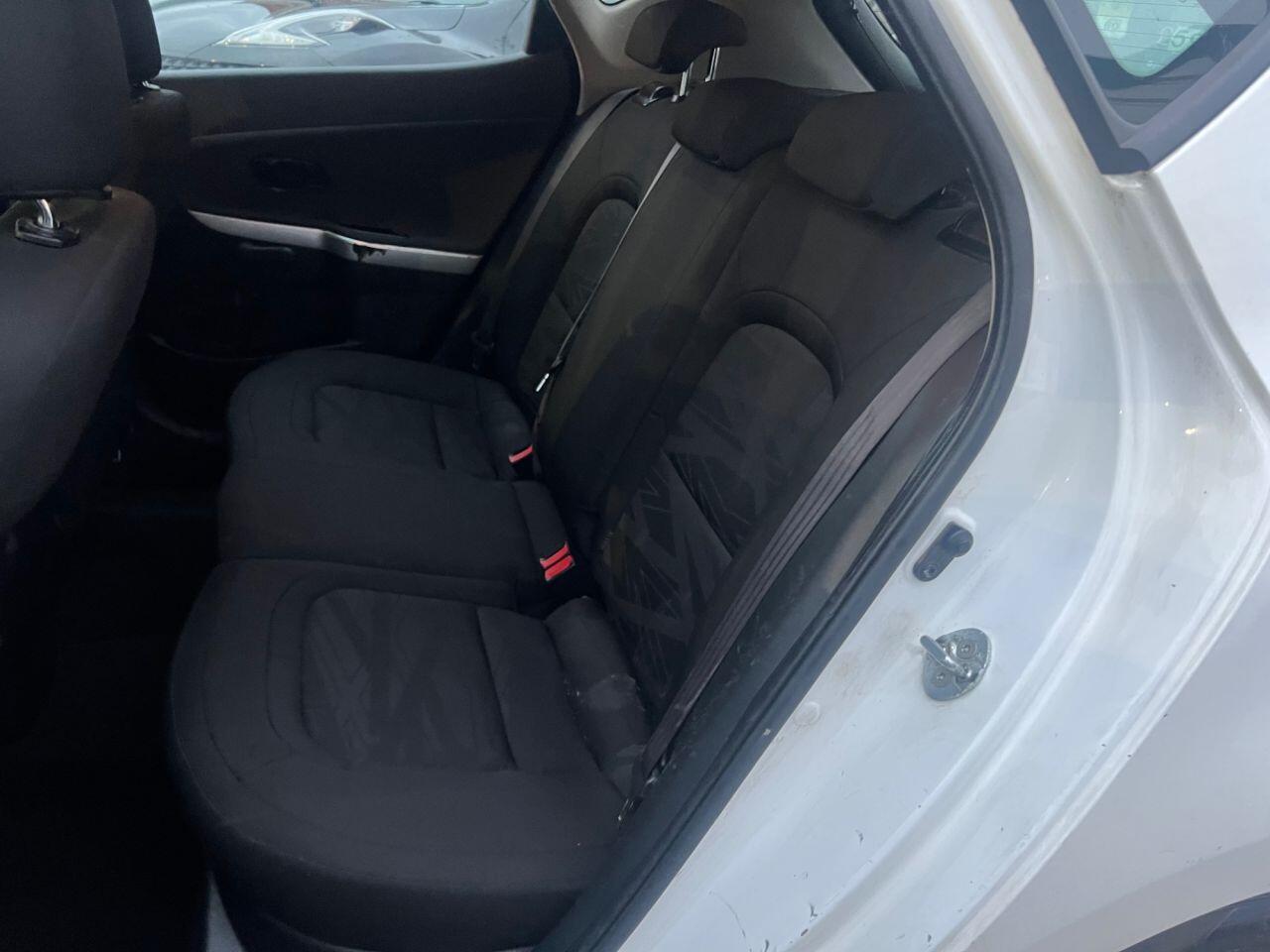 Kia ceed - Image 17