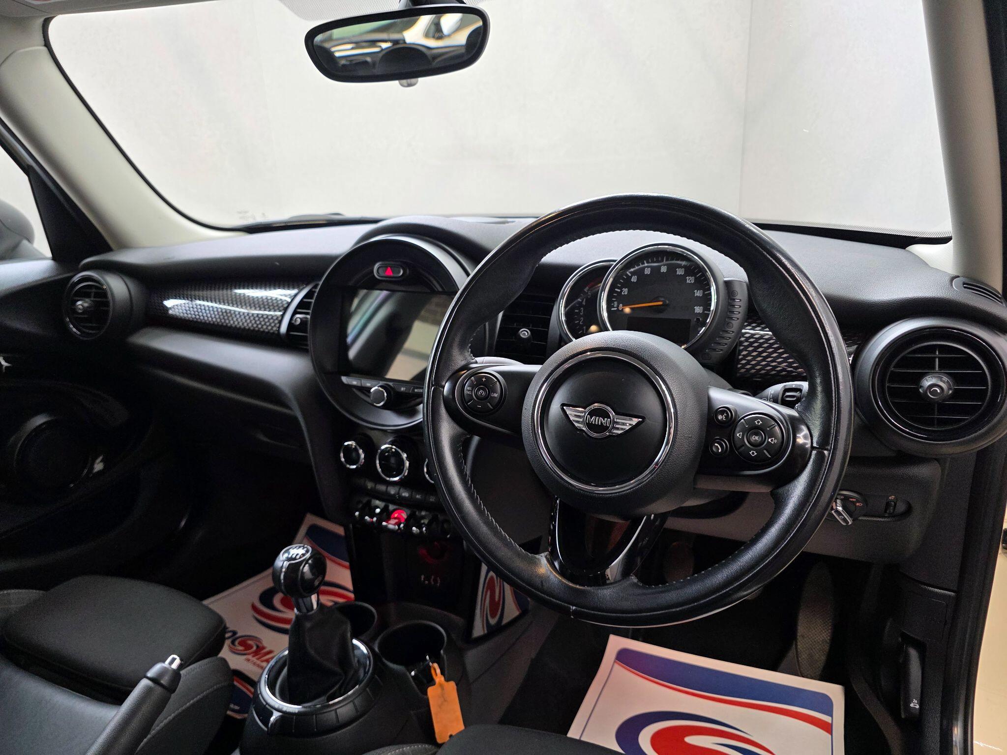MINI Hatch - Image 20
