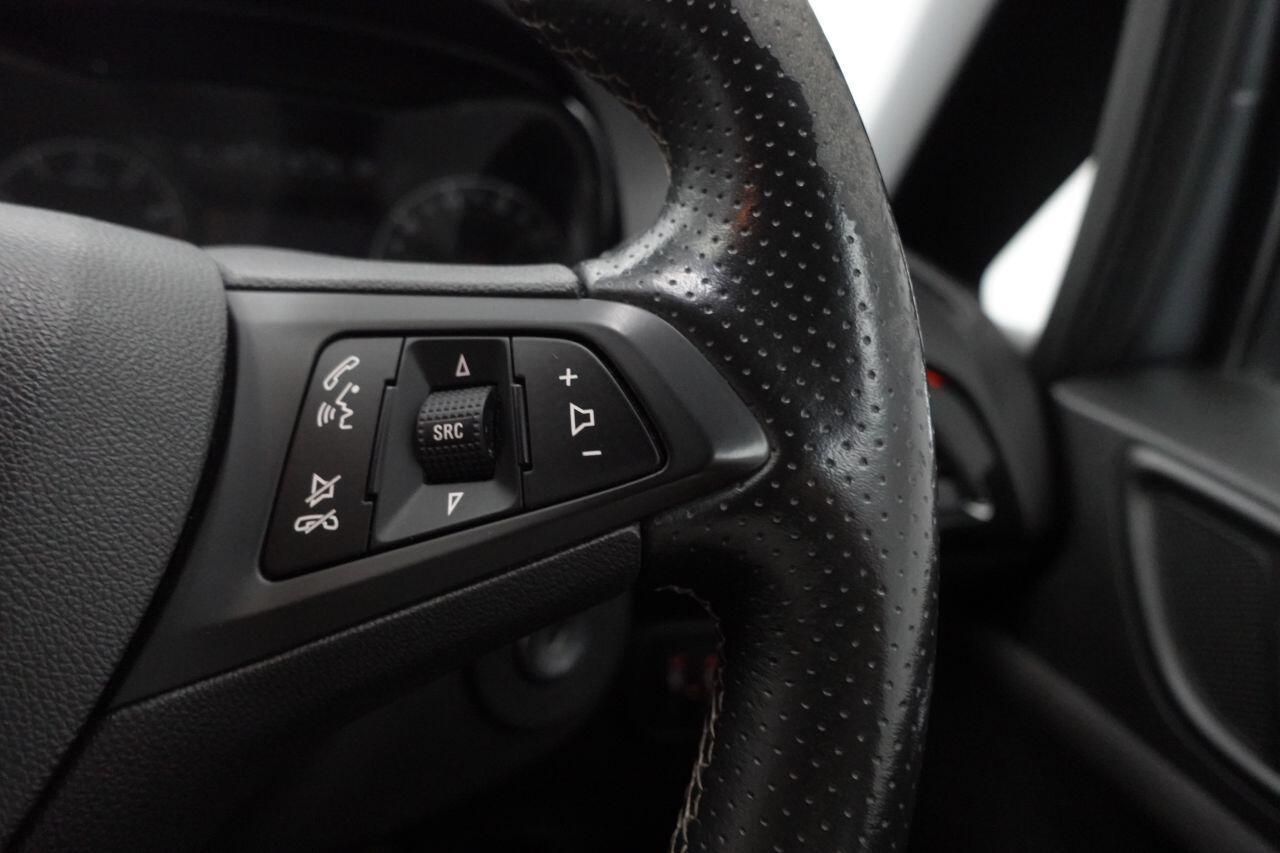 Vauxhall Corsa - Image 17