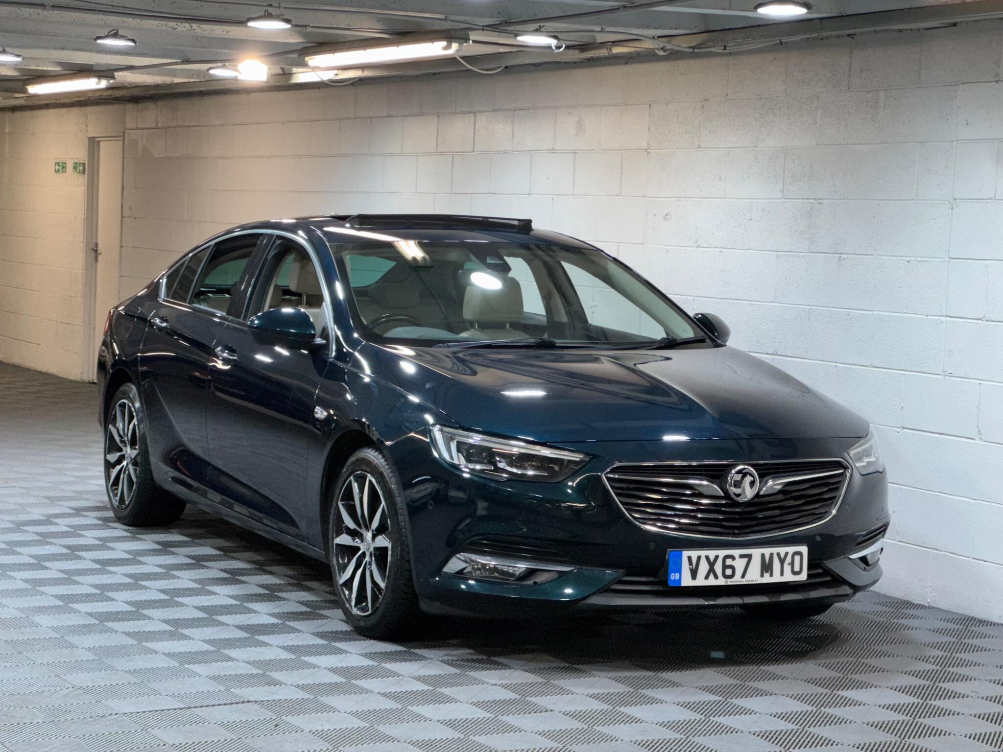 Vauxhall Insignia - Image 2