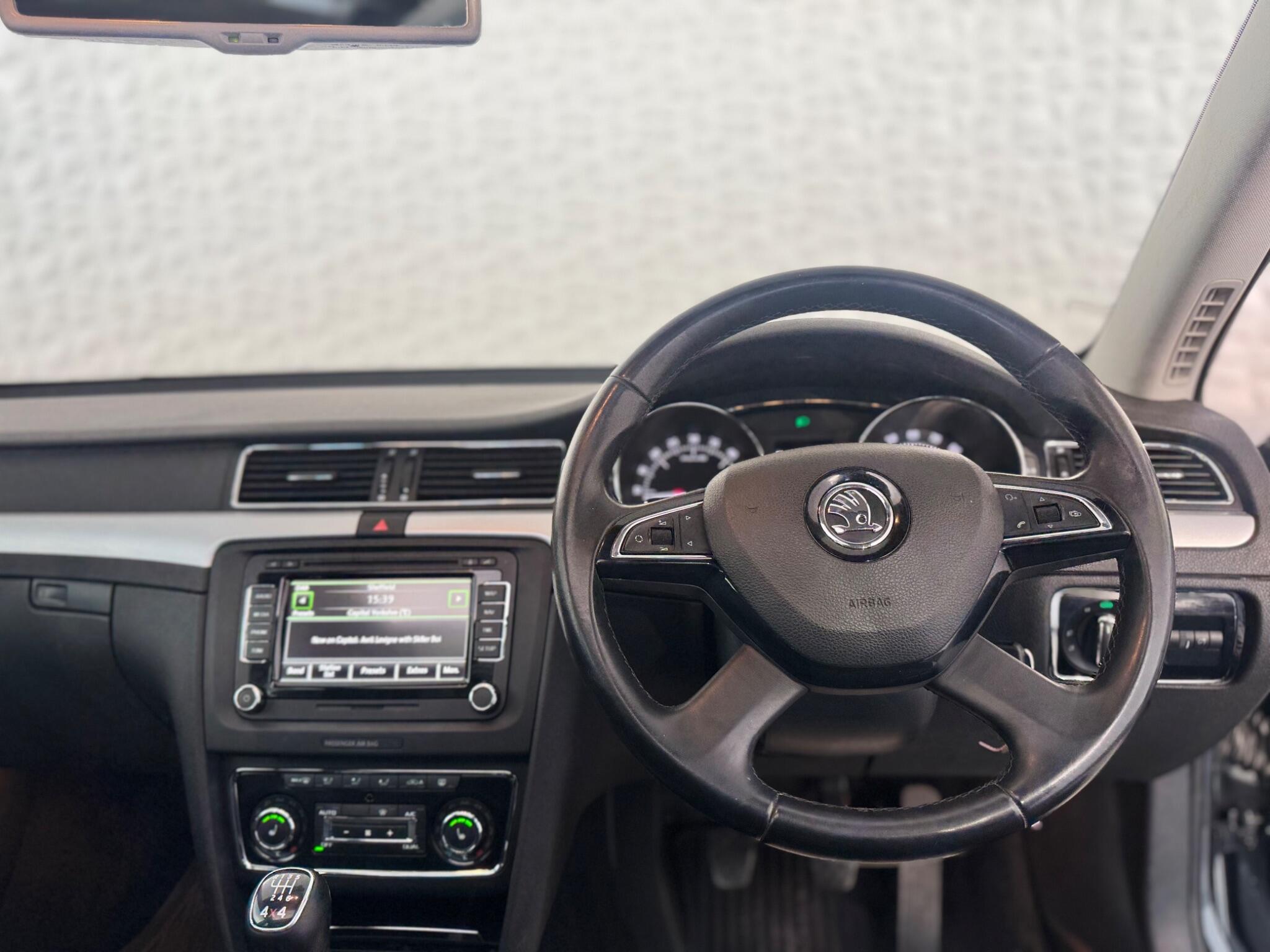 Skoda Superb - Image 25
