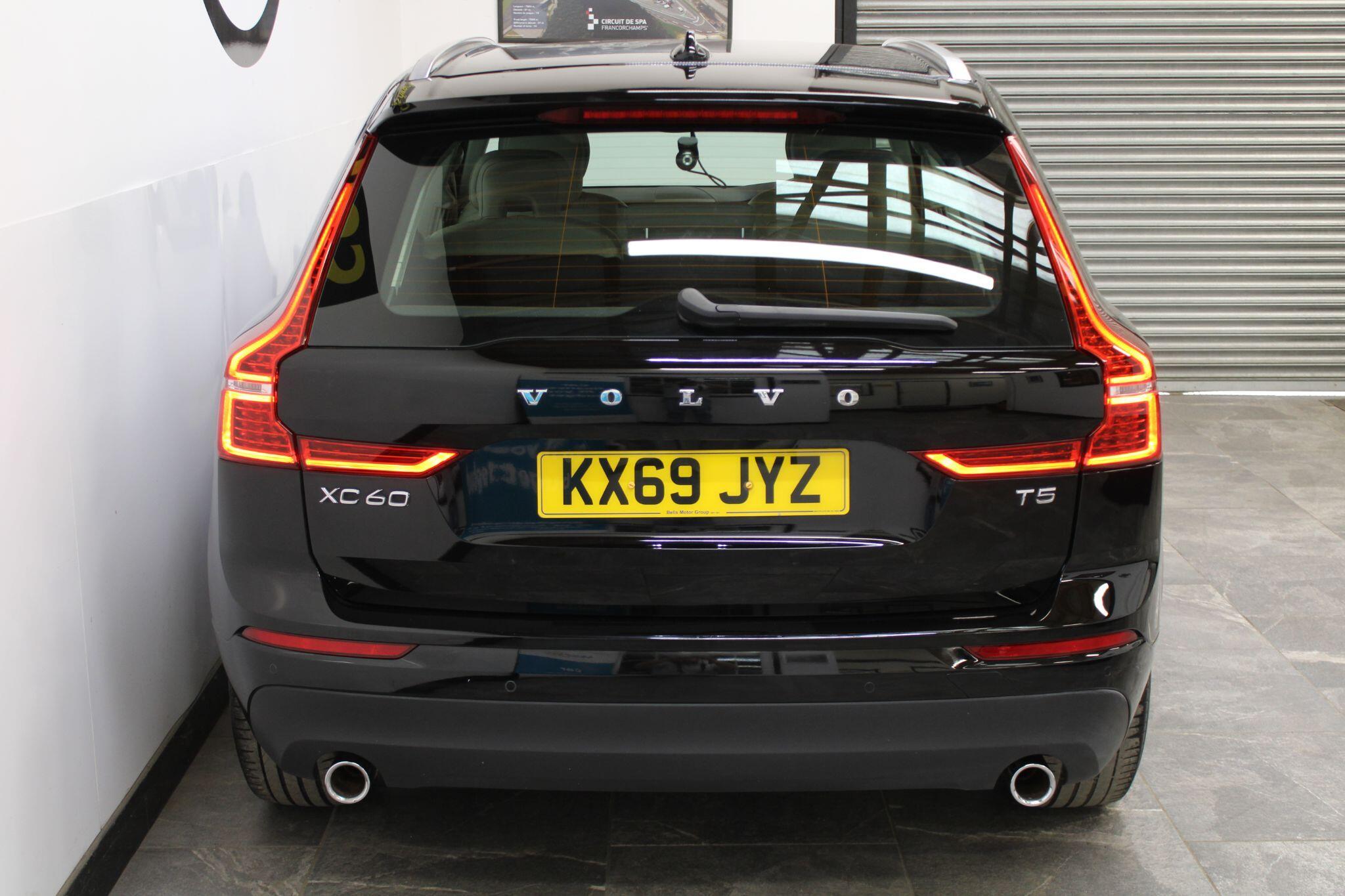 Volvo XC60 - Image 14