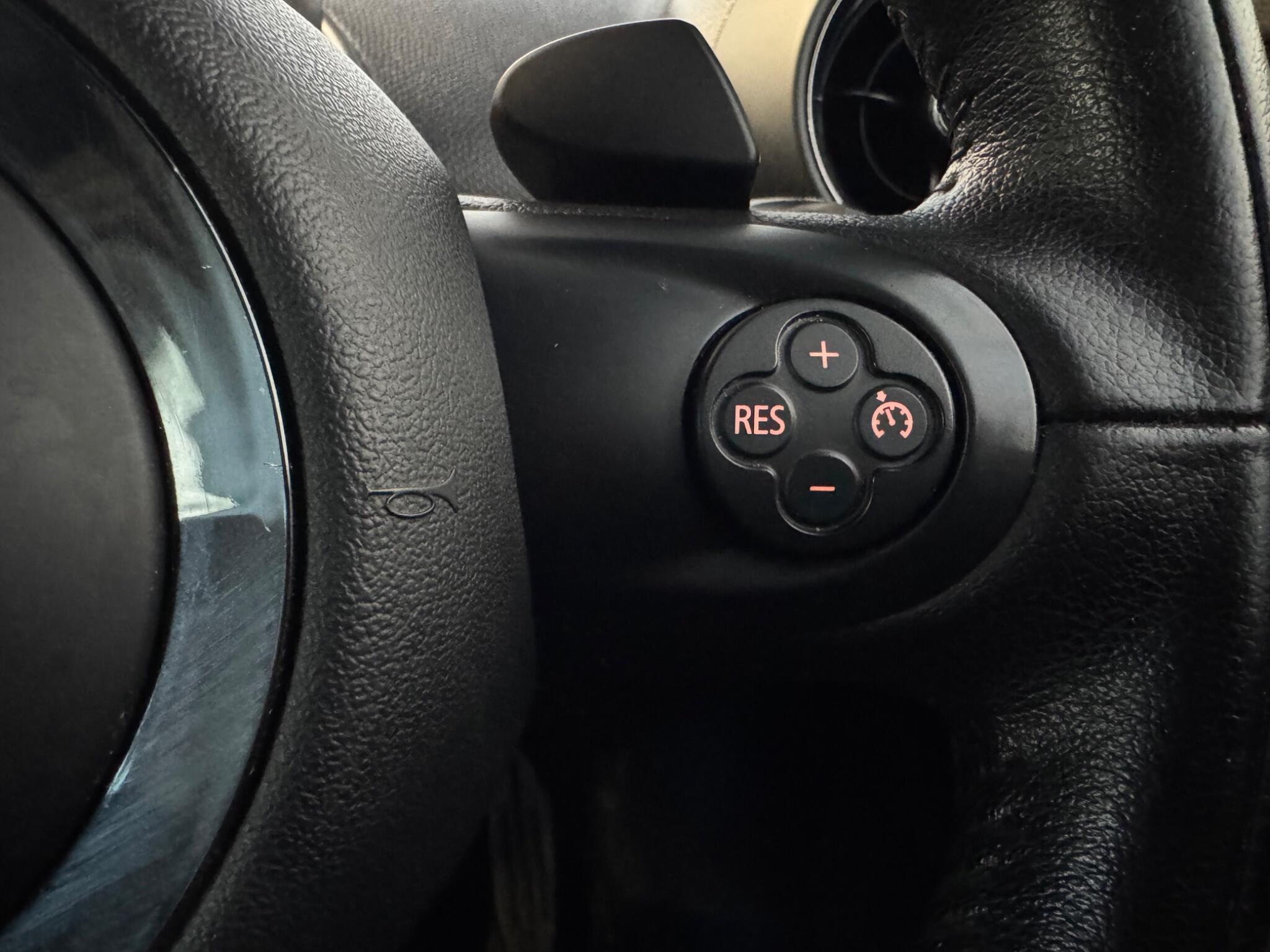 MINI Paceman - Image 19