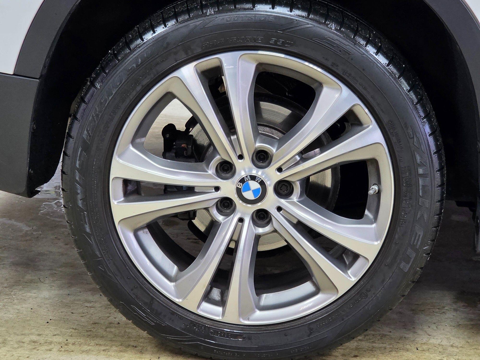 BMW X1 - Image 14