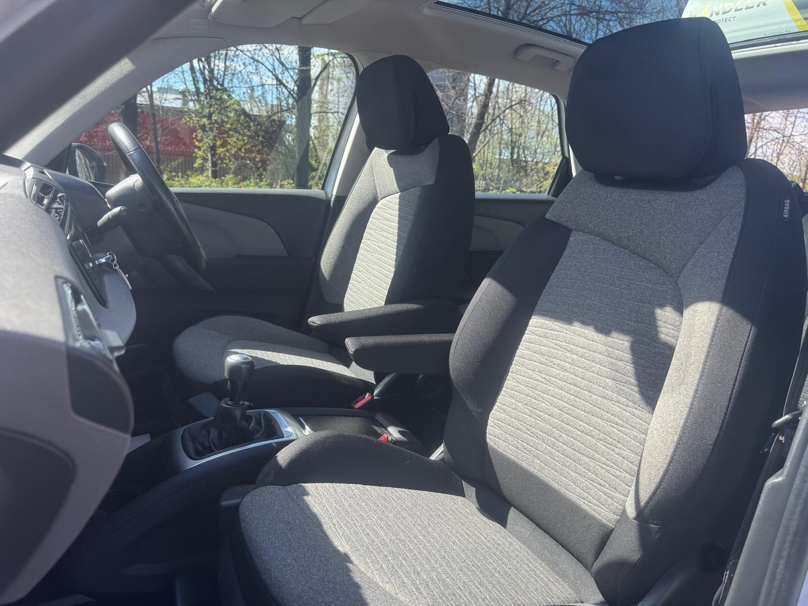 Citroen C4 Picasso - Image 47