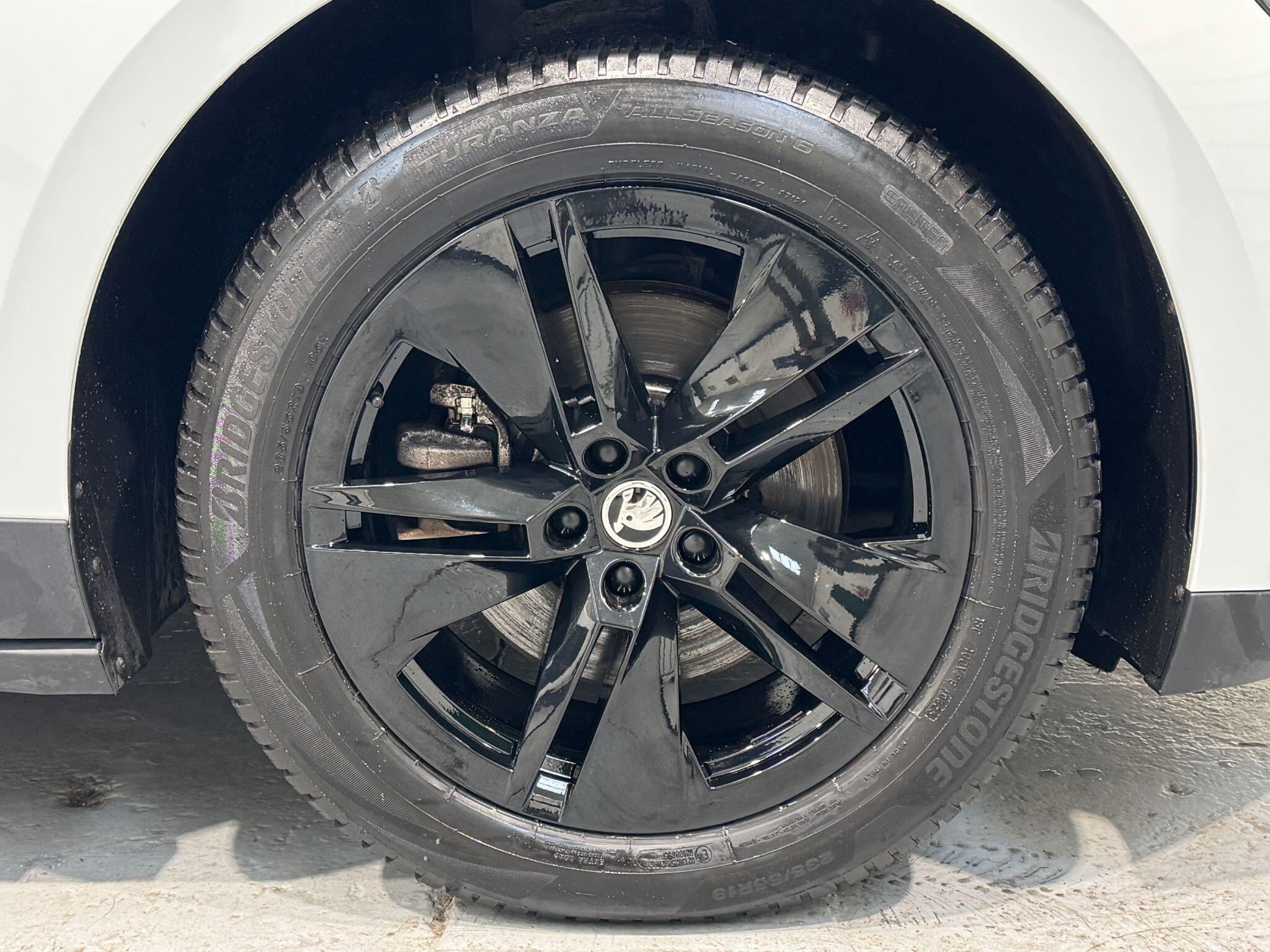 Skoda Enyaq - Image 24