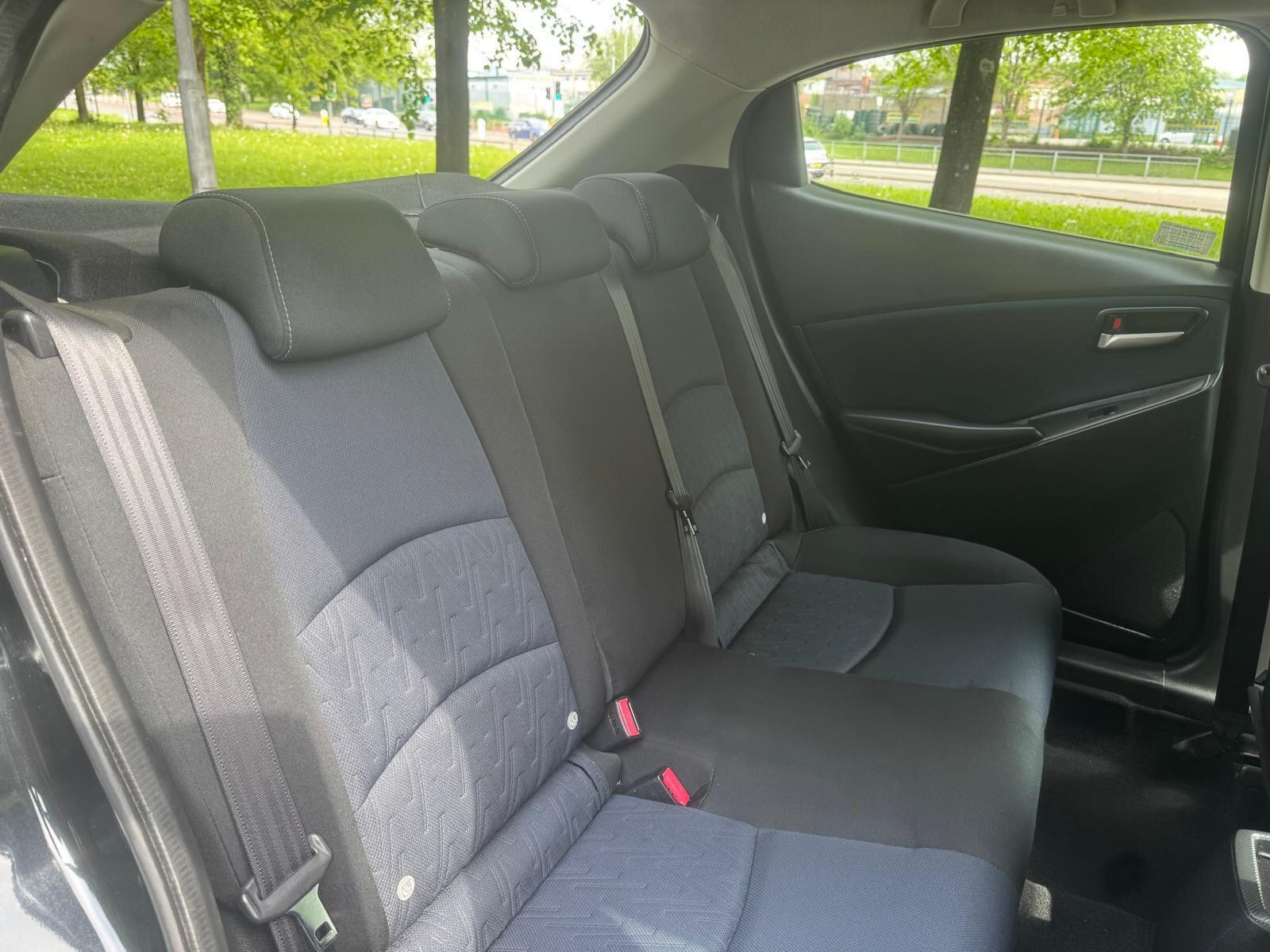 Mazda MAZDA2 - Image 17