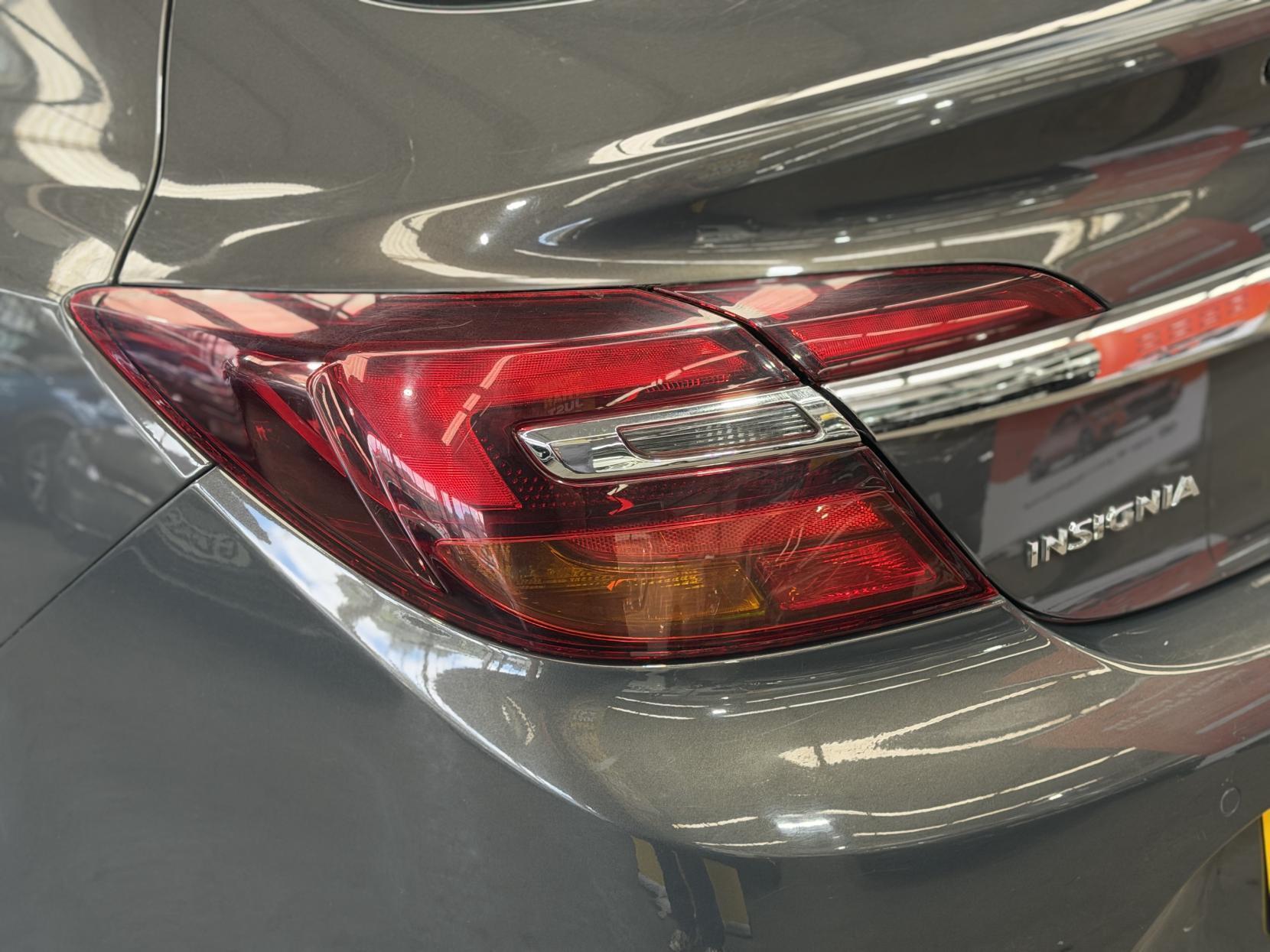 Vauxhall Insignia - Image 11