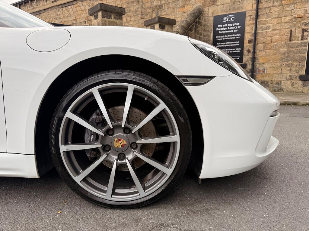 Porsche 718 Boxster - Image 10