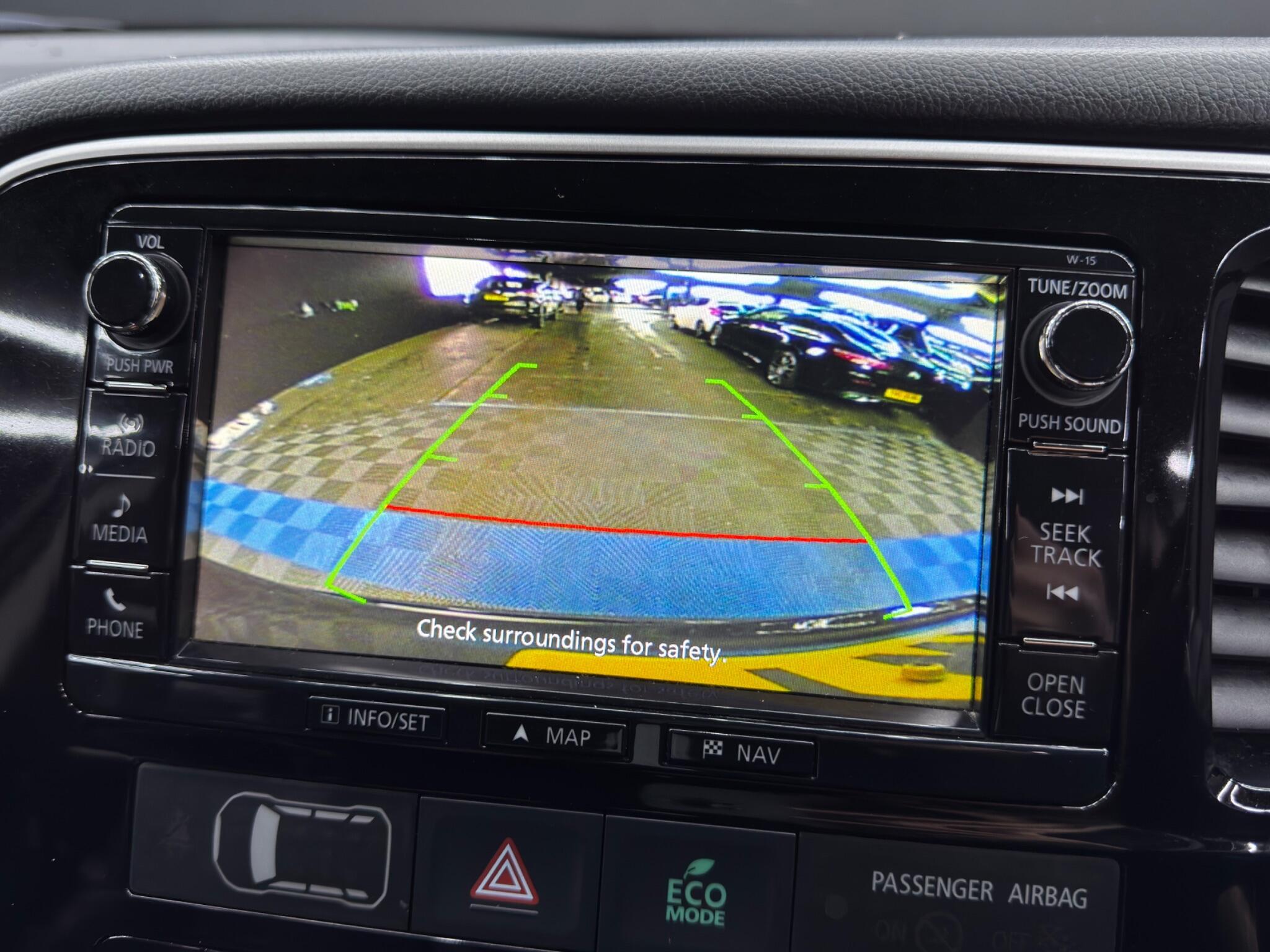 Mitsubishi Outlander - Image 30