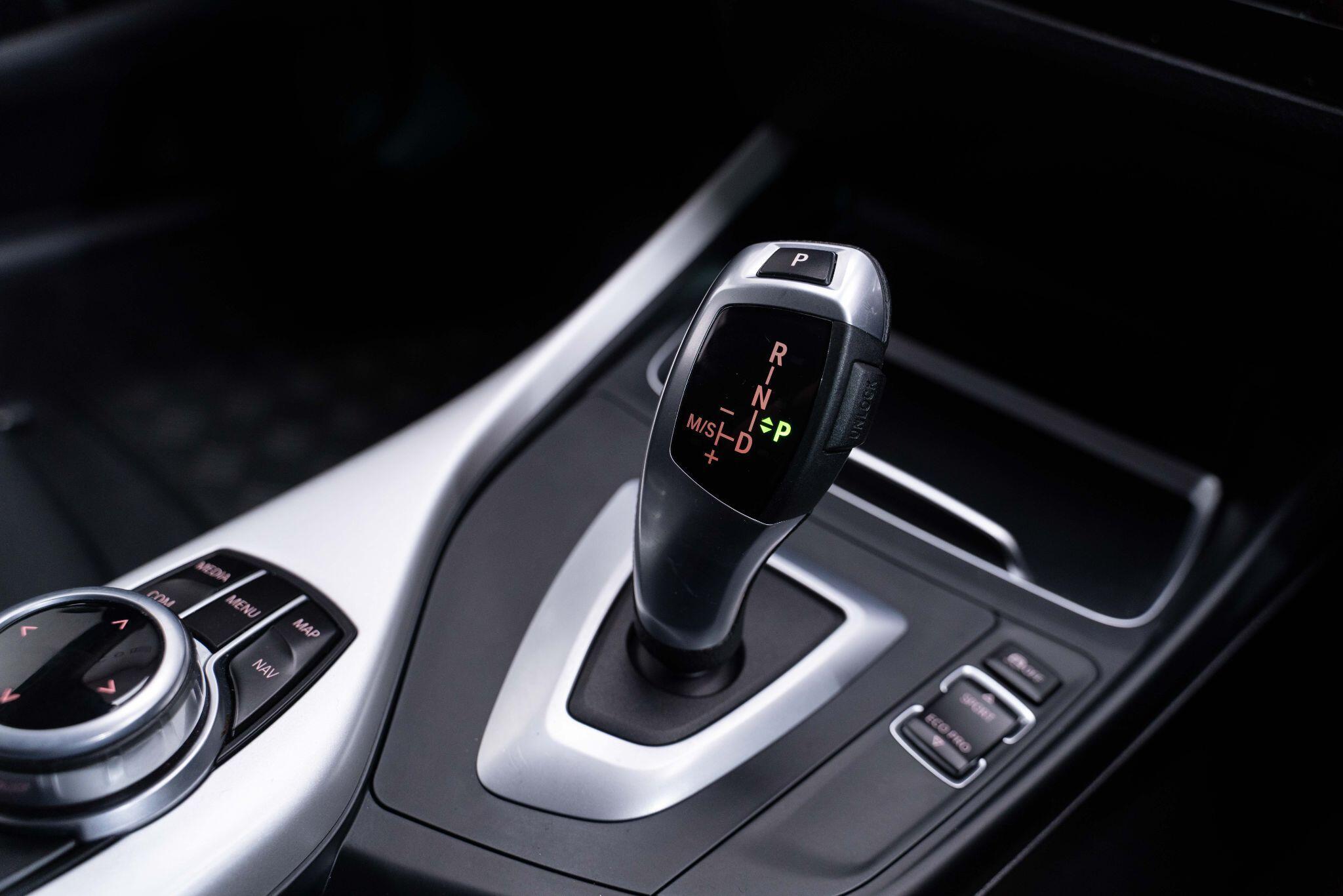 BMW 1 Series - Image 9