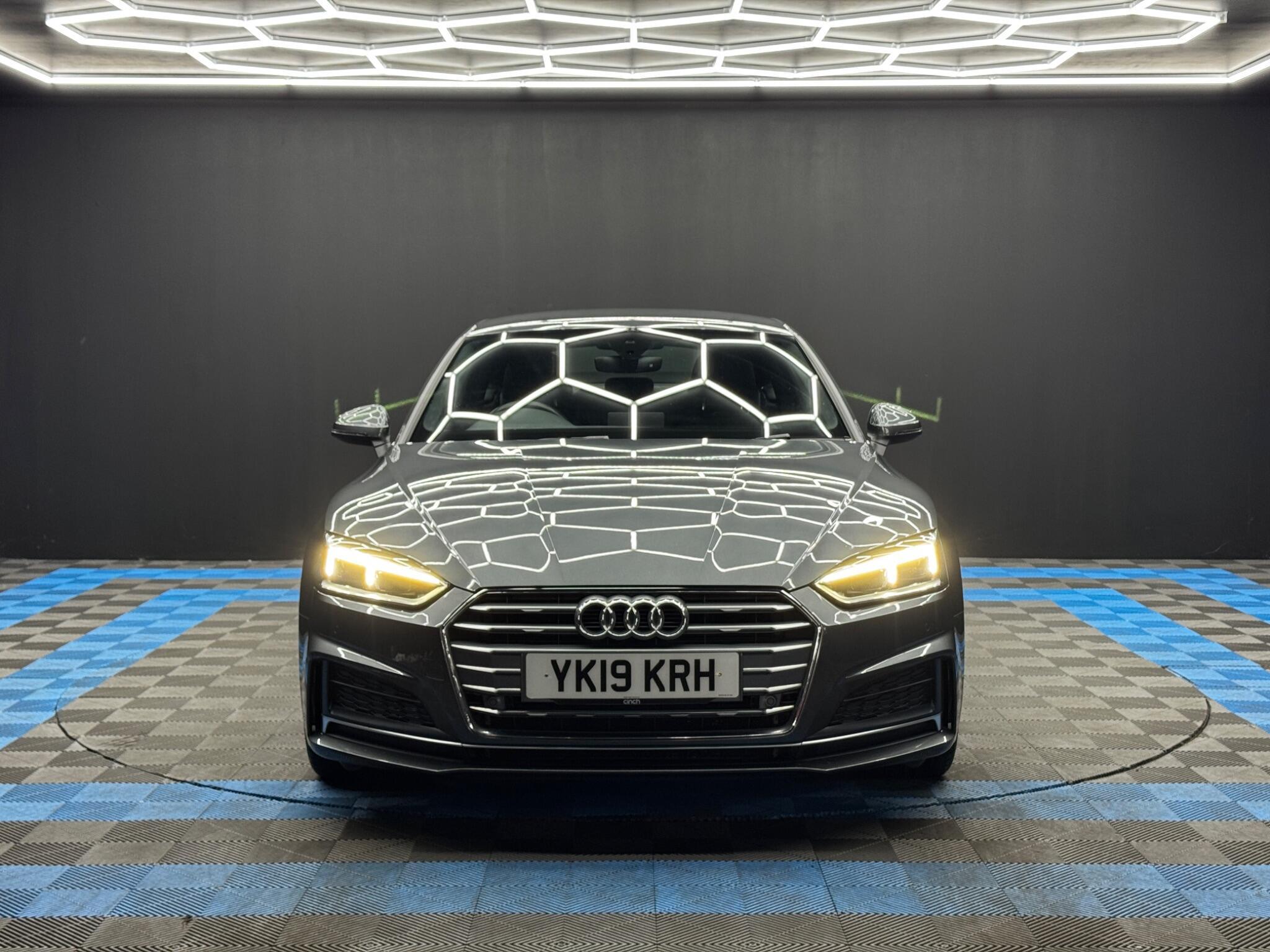 Audi A5 - Image 2