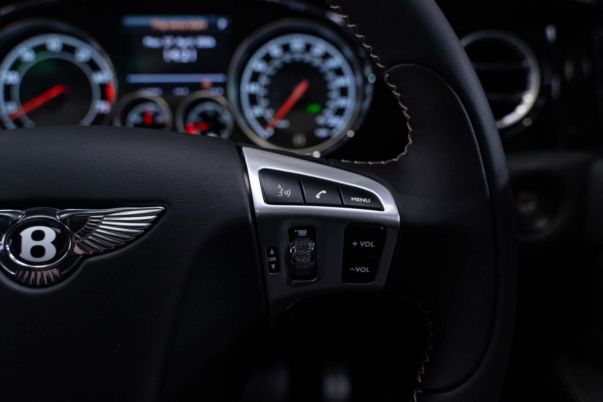 Bentley Flying Spur - Image 12