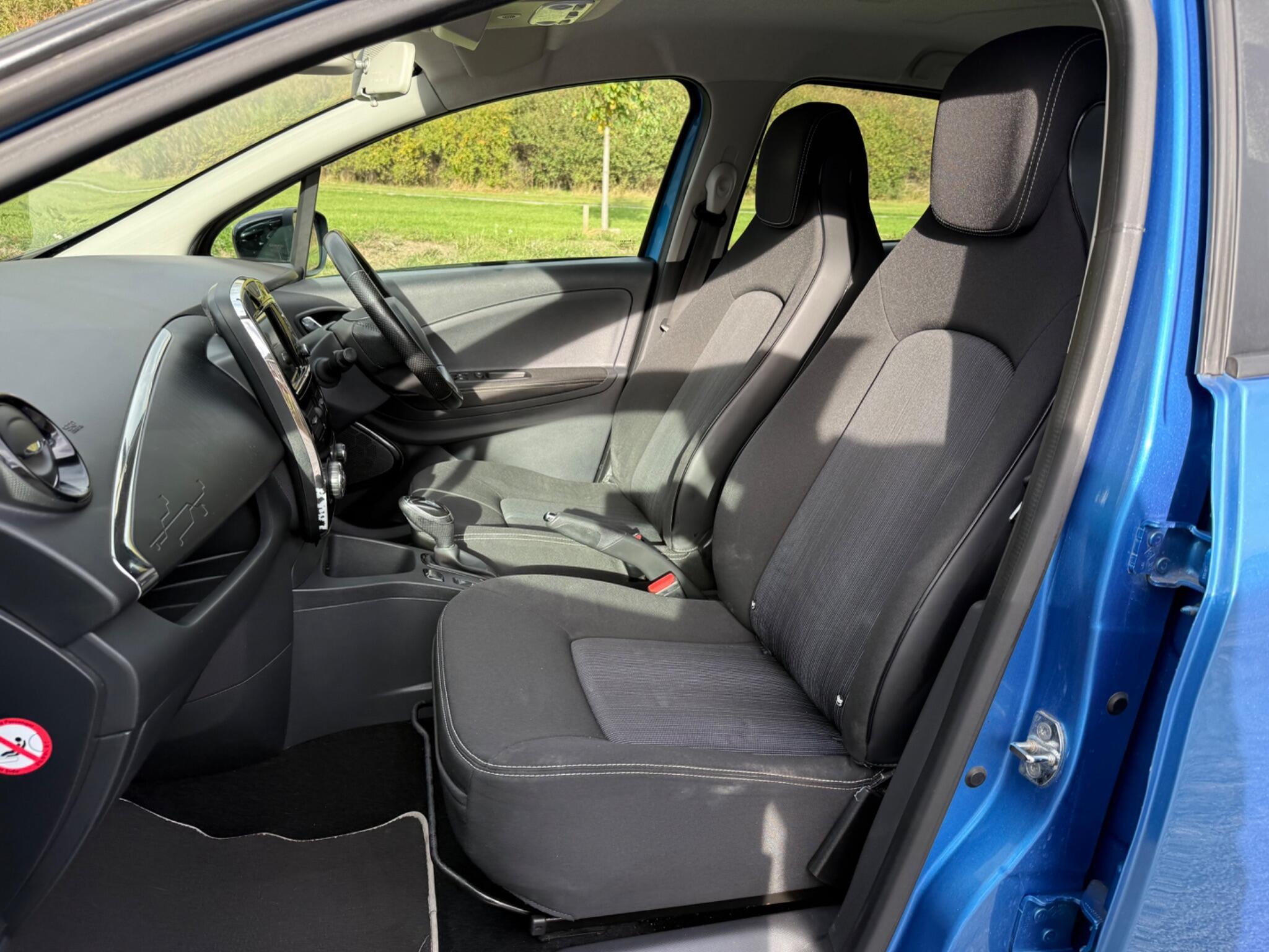 Renault Zoe - Image 10