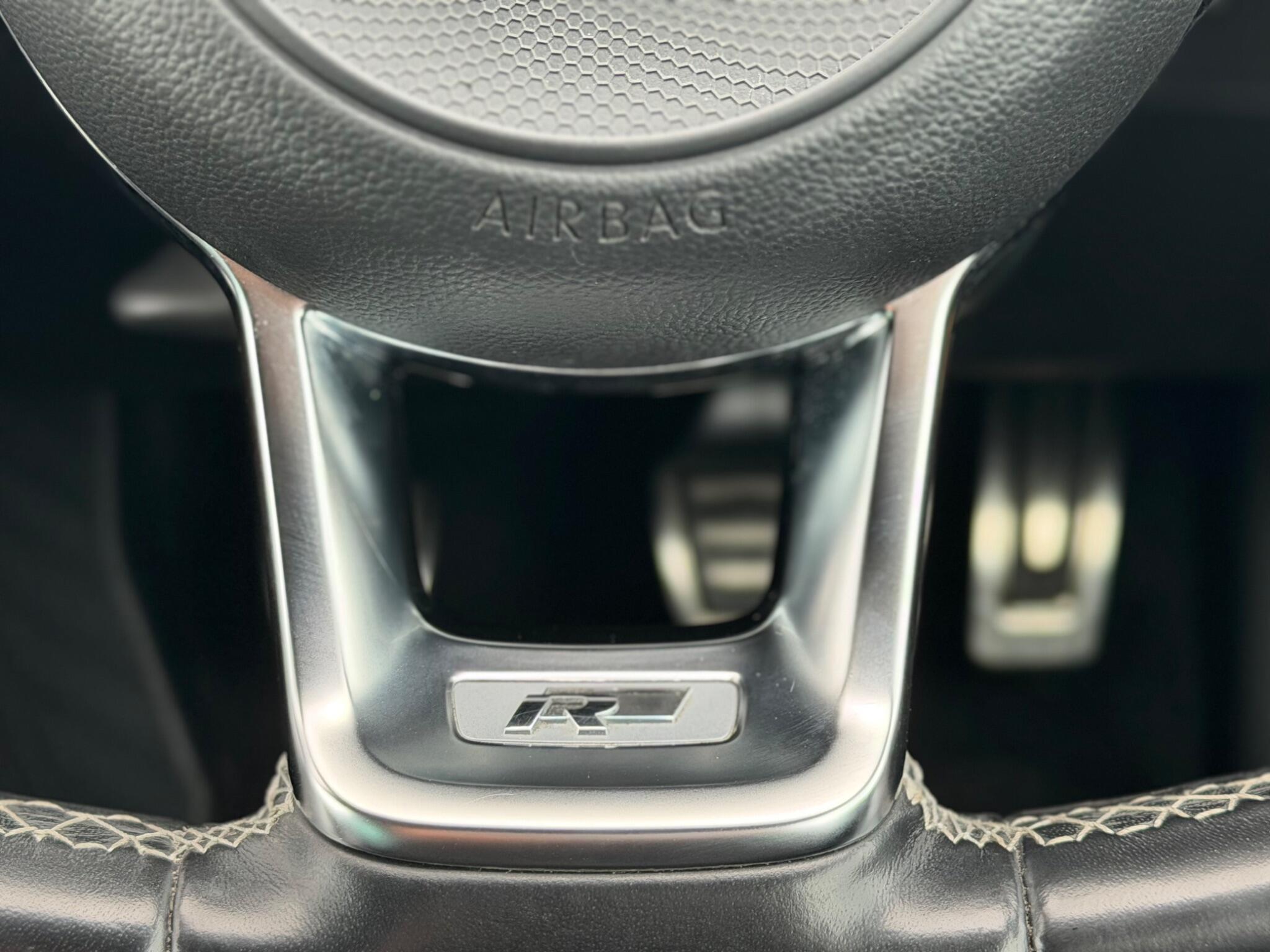 Volkswagen Passat - Image 39