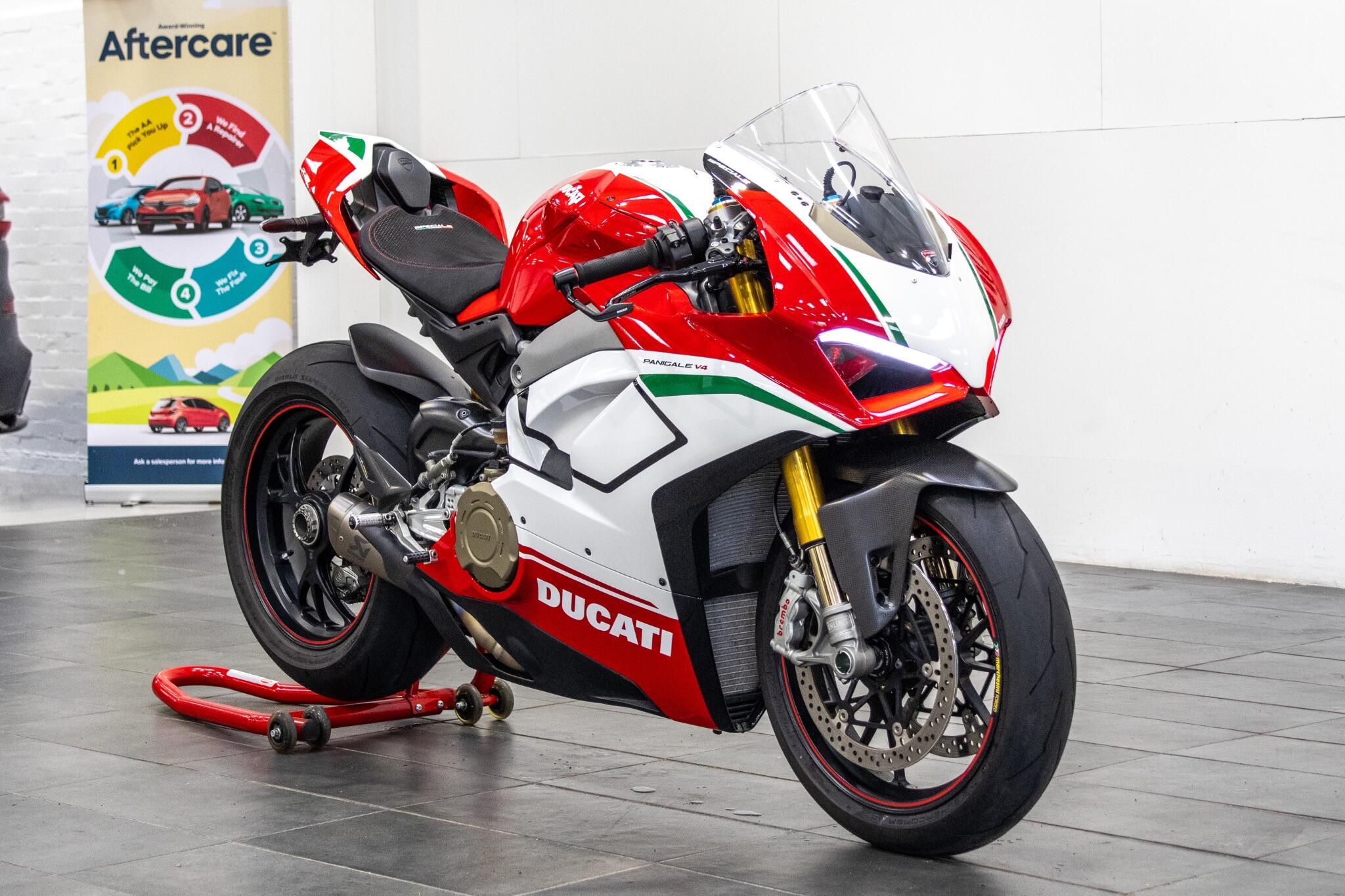 Ducati PANIGALE V4 - Image 3