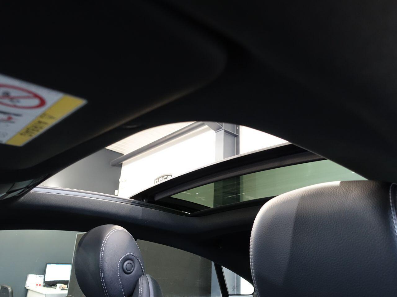 Mercedes-benz E-CLASS - Image 17