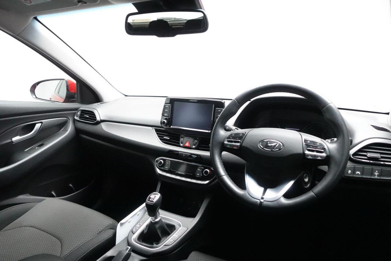 Hyundai i30 - Image 14