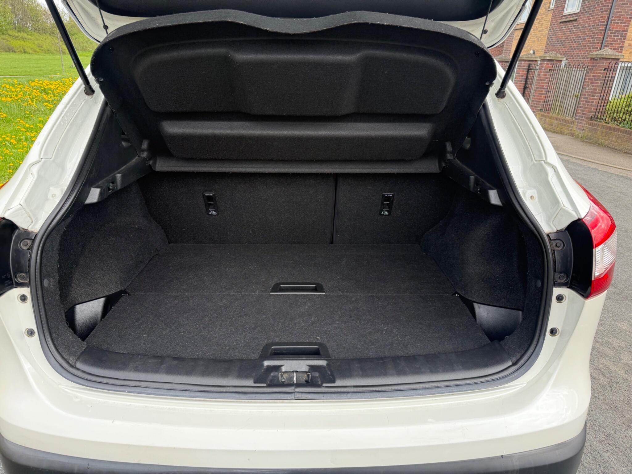 Nissan Qashqai - Image 11