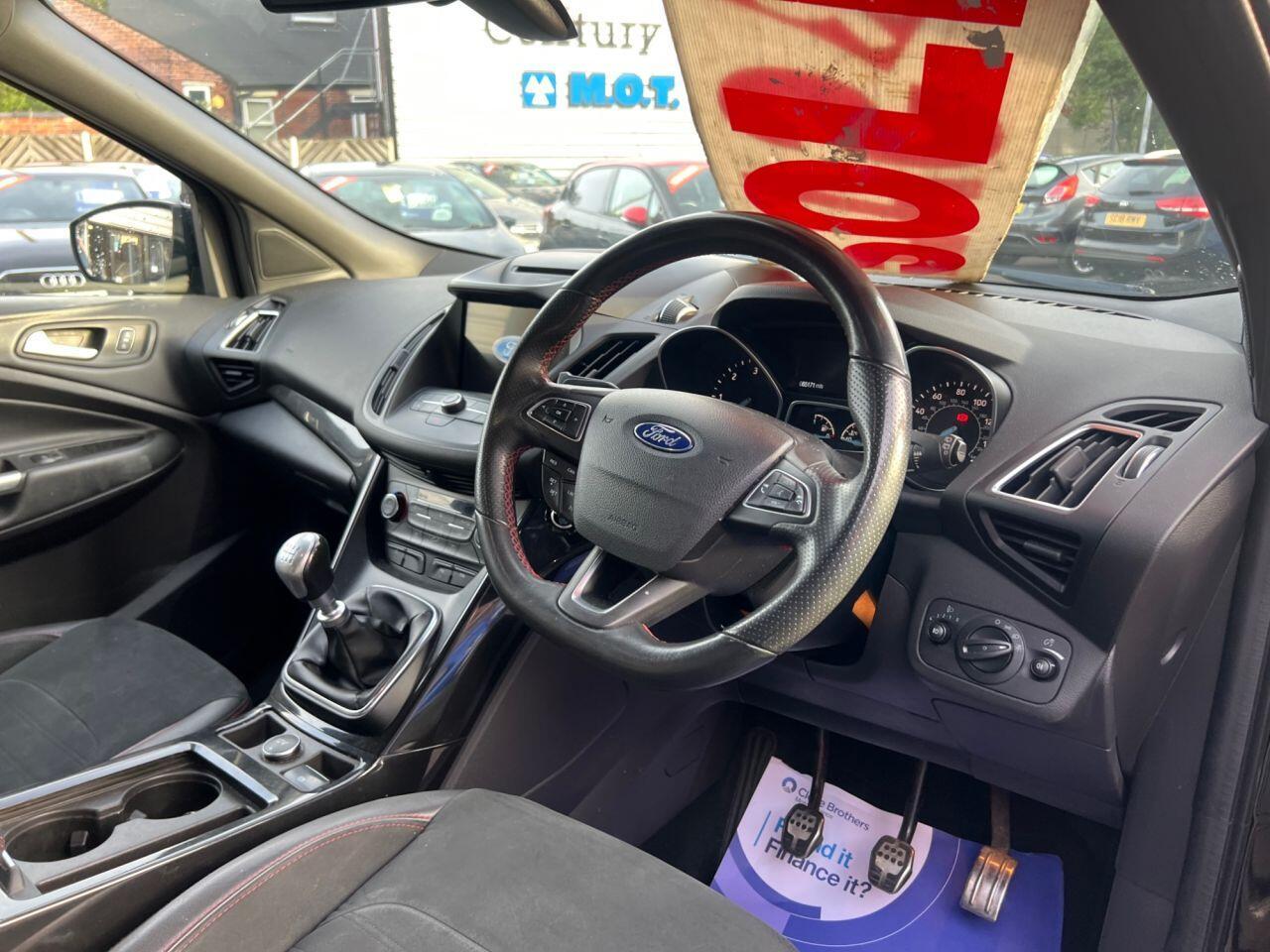 Ford Kuga - Image 11