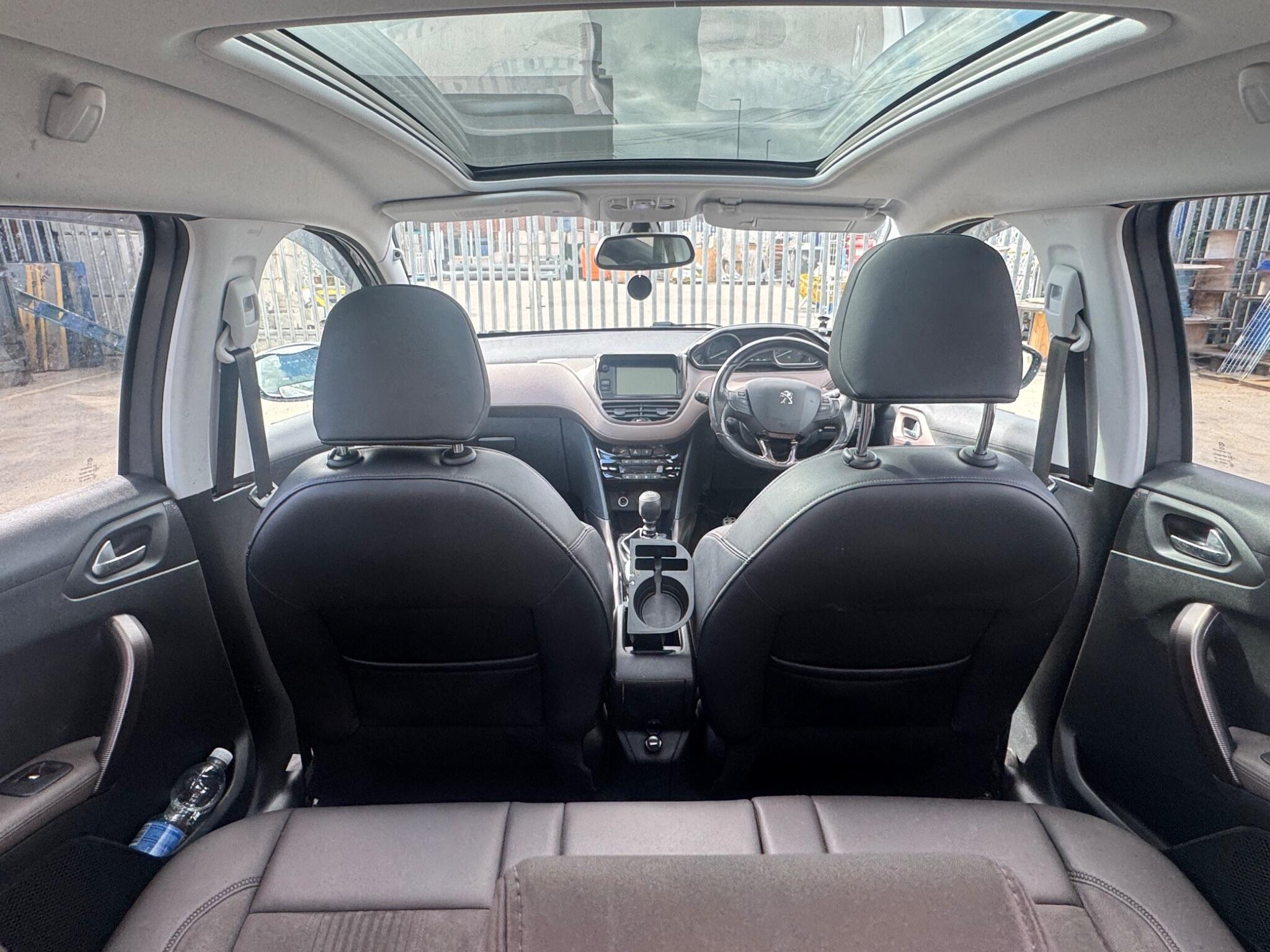 Peugeot 2008 - Image 15